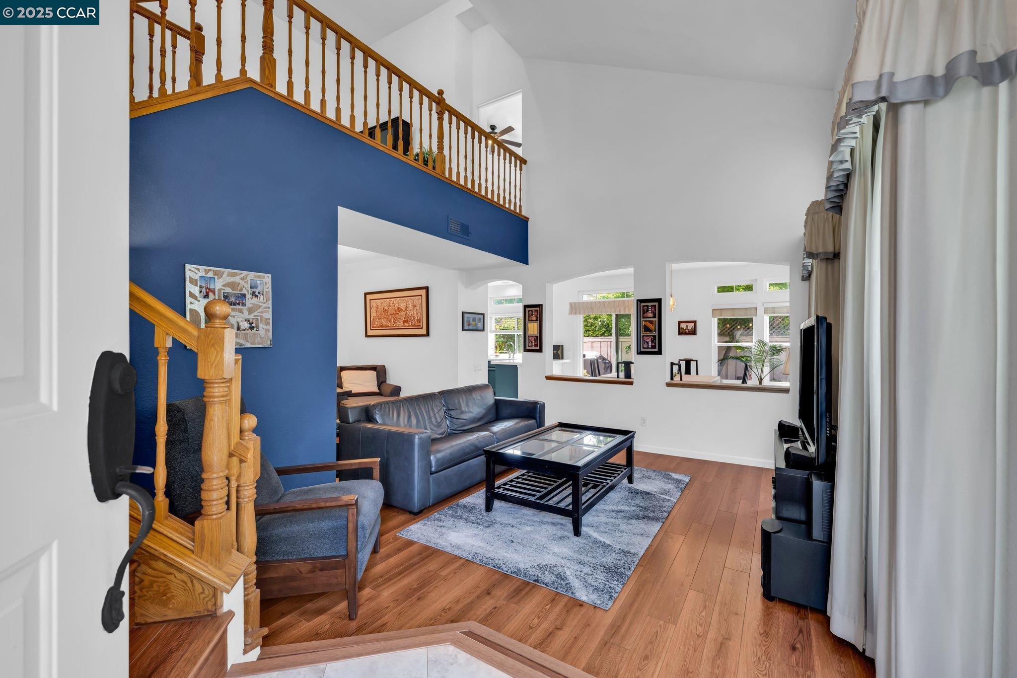 Photo #3: 41100323 Listing 