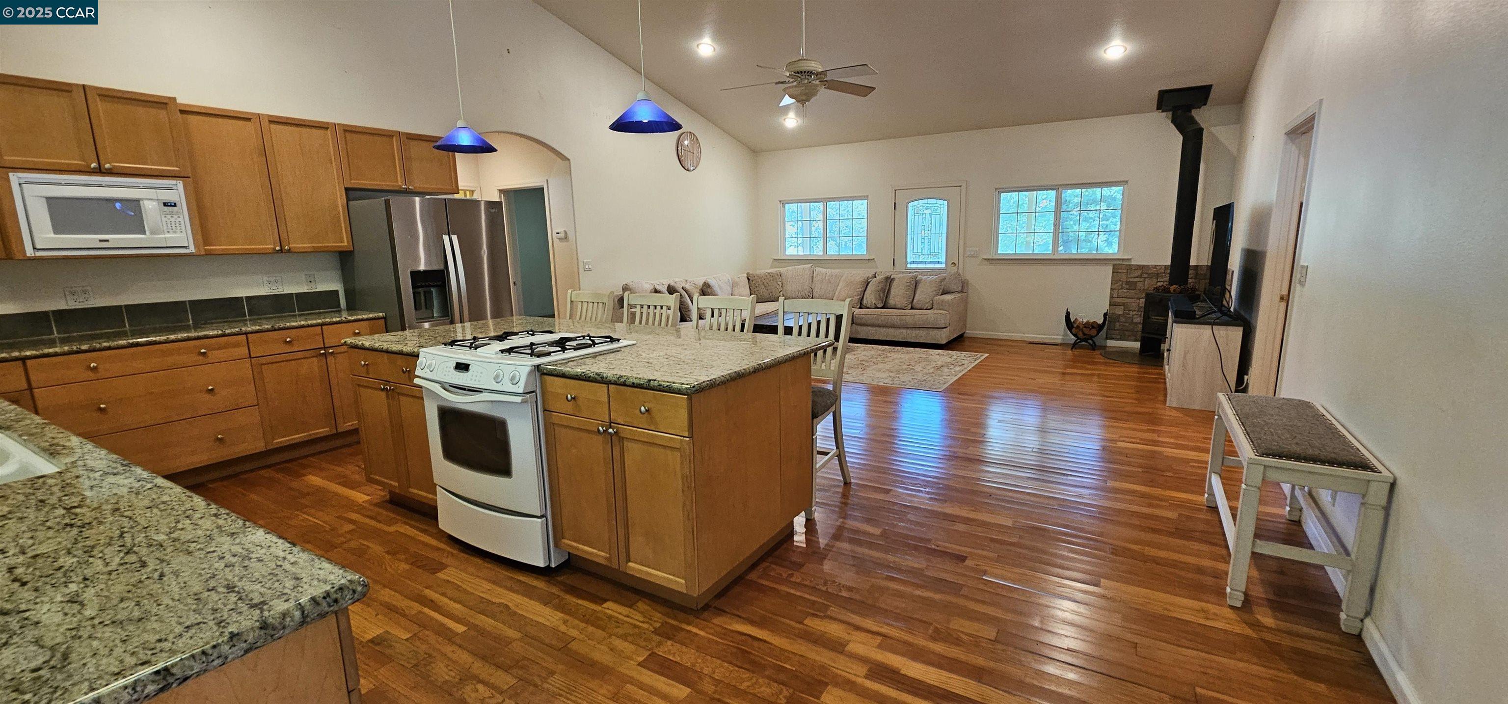 Detail Gallery Image 8 of 57 For 2996 Liberty Hill Rd, Rail Road Flat,  CA 95248 - 3 Beds | 2 Baths