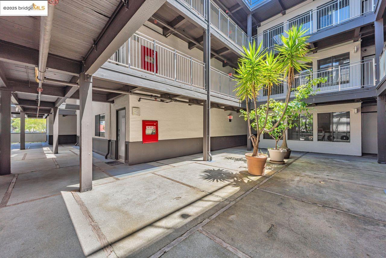 More Details about MLS # 41100353 : 5 EMBARCADERO # 129