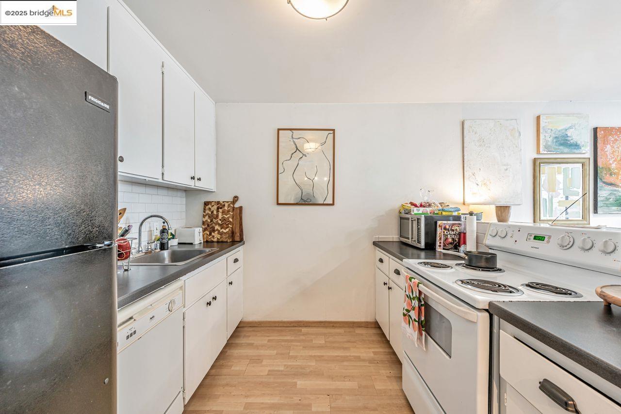 5 Embarcadero # 129, Oakland, California 94607, 1 Bedroom Bedrooms, 3 Rooms Rooms,1 BathroomBathrooms,Residential,For Sale,5 Embarcadero # 129,41100353