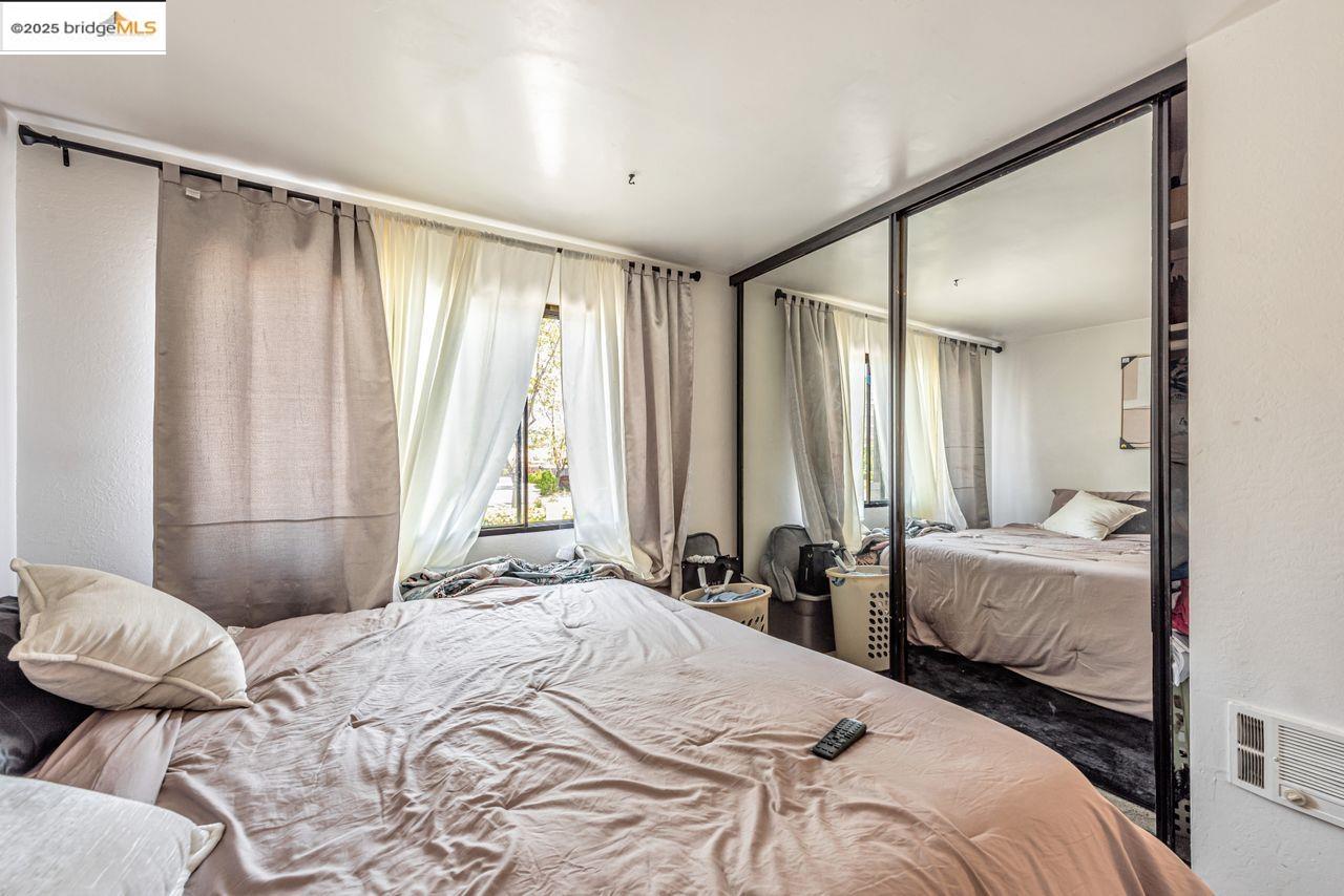 5 Embarcadero # 129, Oakland, California 94607, 1 Bedroom Bedrooms, 3 Rooms Rooms,1 BathroomBathrooms,Residential,For Sale,5 Embarcadero # 129,41100353