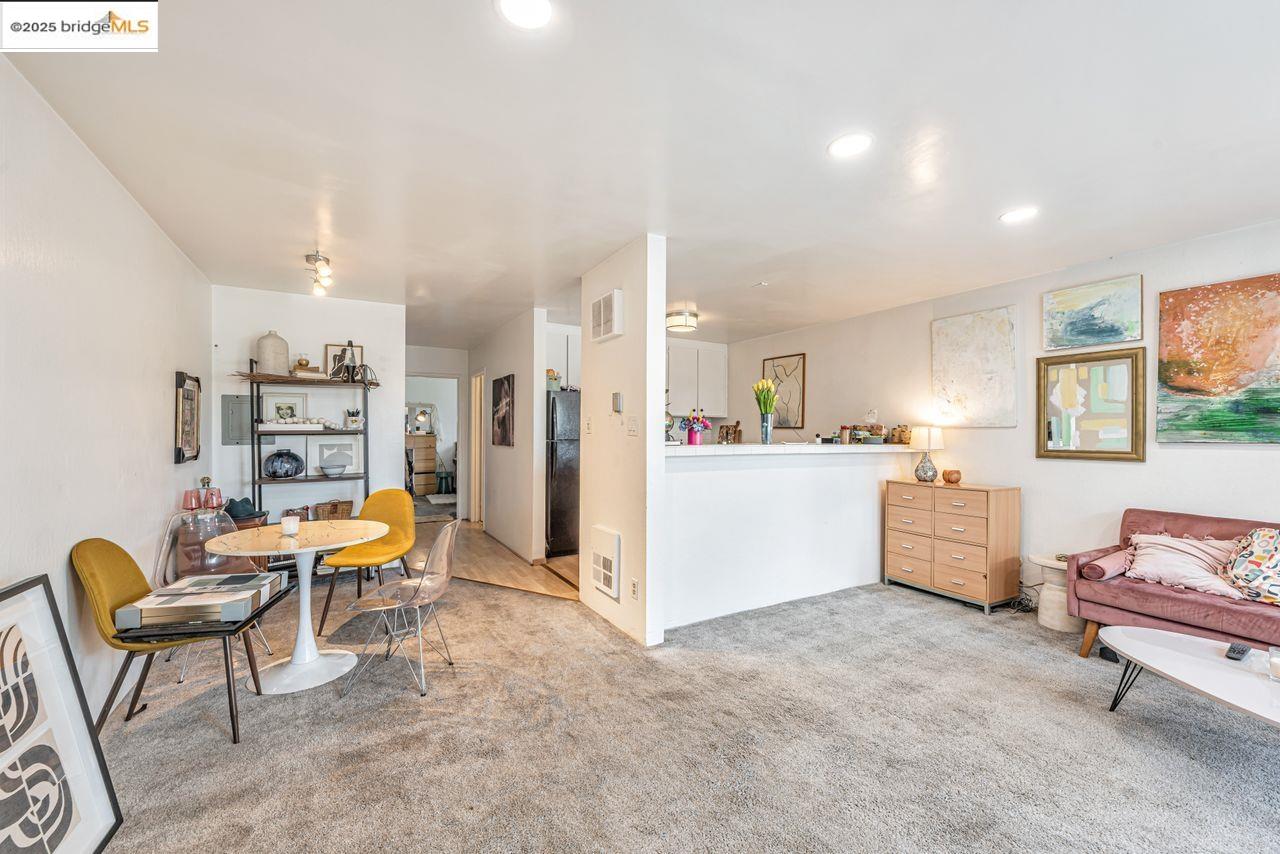 5 Embarcadero # 129, Oakland, California 94607, 1 Bedroom Bedrooms, 3 Rooms Rooms,1 BathroomBathrooms,Residential,For Sale,5 Embarcadero # 129,41100353