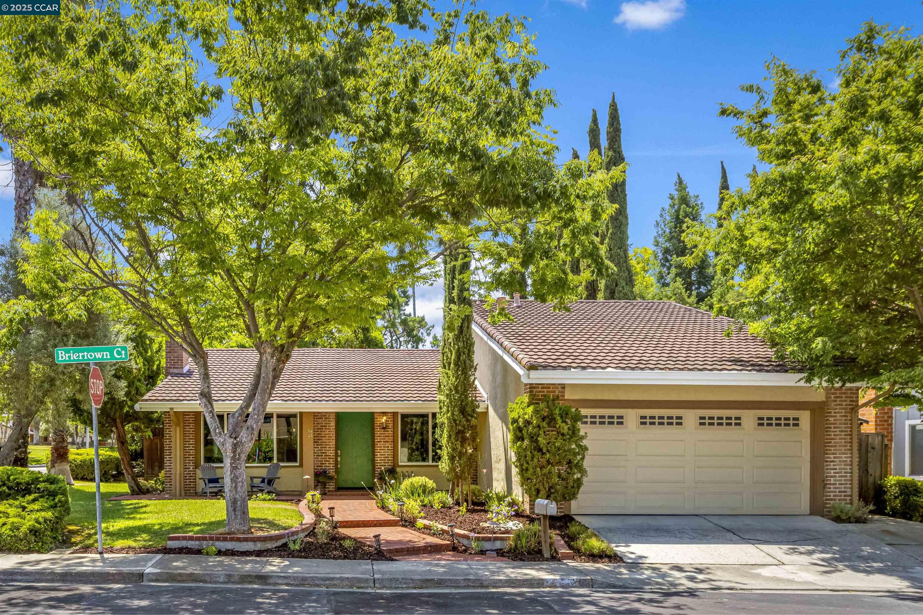 Detail Gallery Image 1 of 1 For 3445 Briertown Ct, Walnut Creek,  CA 94598 - 4 Beds | 2 Baths