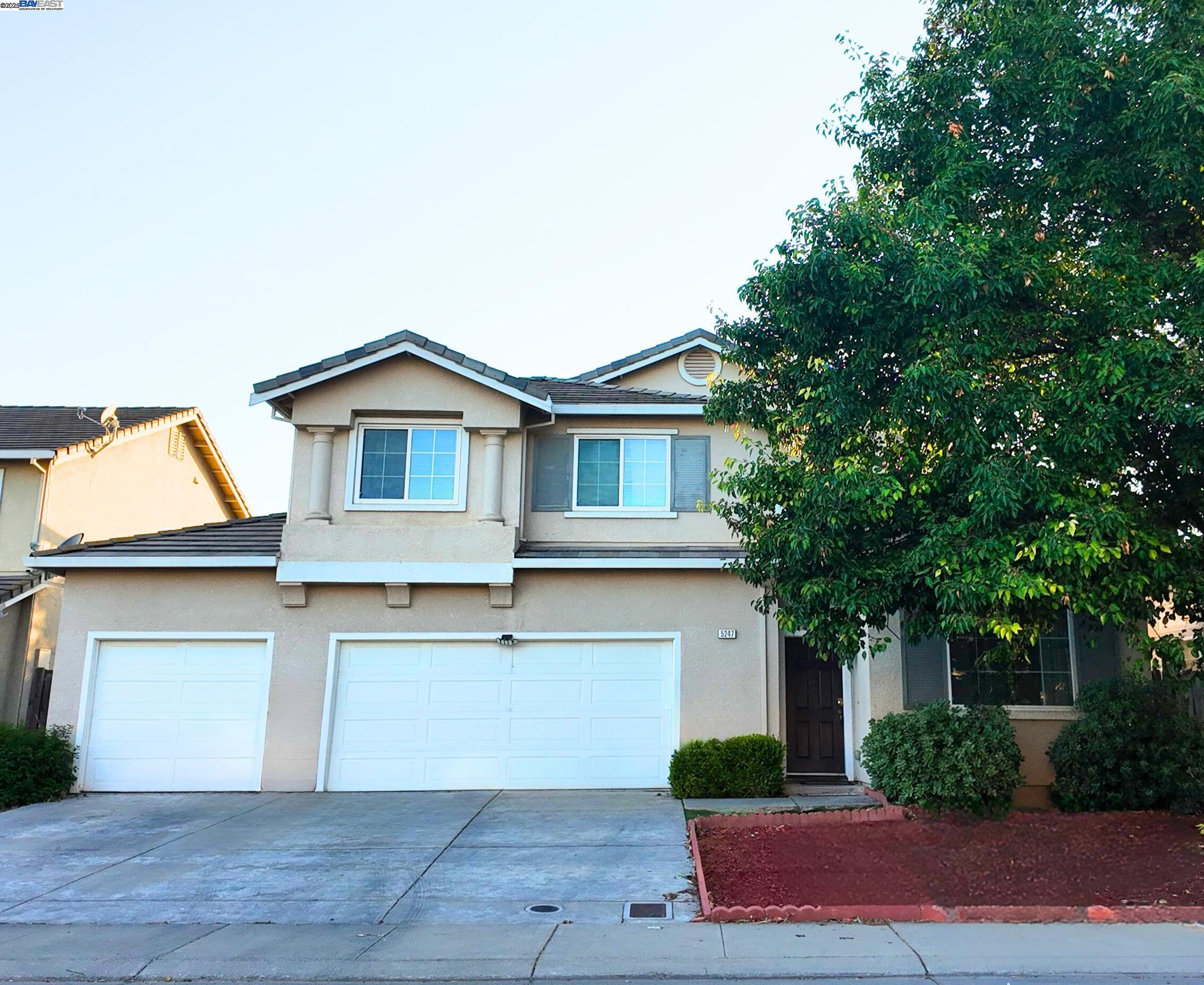 Detail Gallery Image 2 of 29 For 5247 Agapanthus Ct, Stockton,  CA 95212 - 4 Beds | 3 Baths