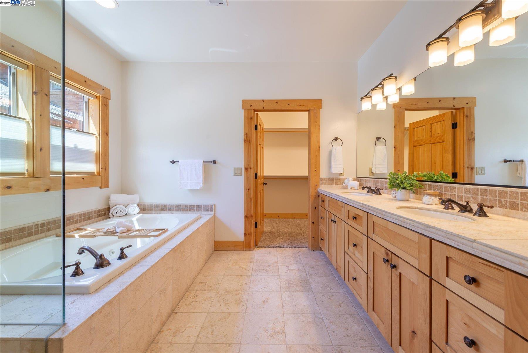 Detail Gallery Image 20 of 35 For 10023 S River Street, Truckee,  CA 96161 - 4 Beds | 2/1 Baths