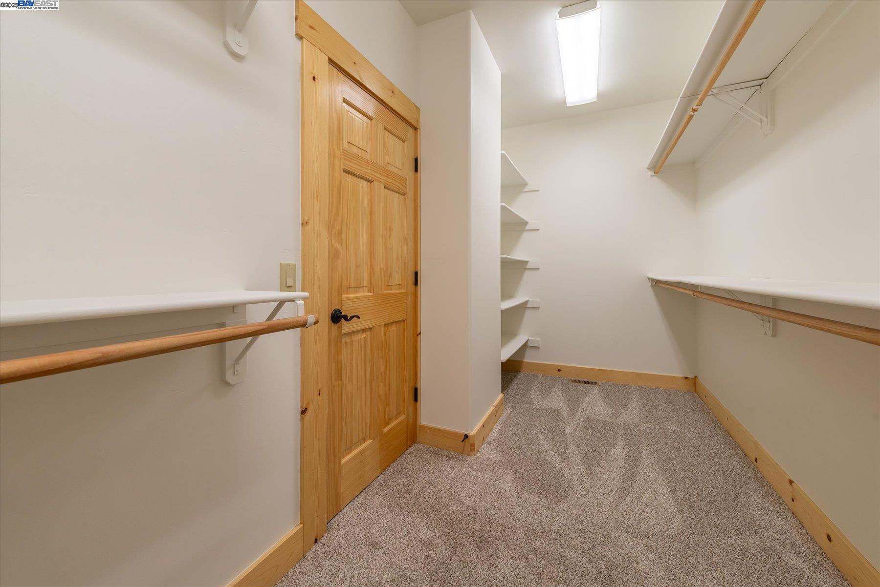 Detail Gallery Image 21 of 35 For 10023 S River Street, Truckee,  CA 96161 - 4 Beds | 2/1 Baths