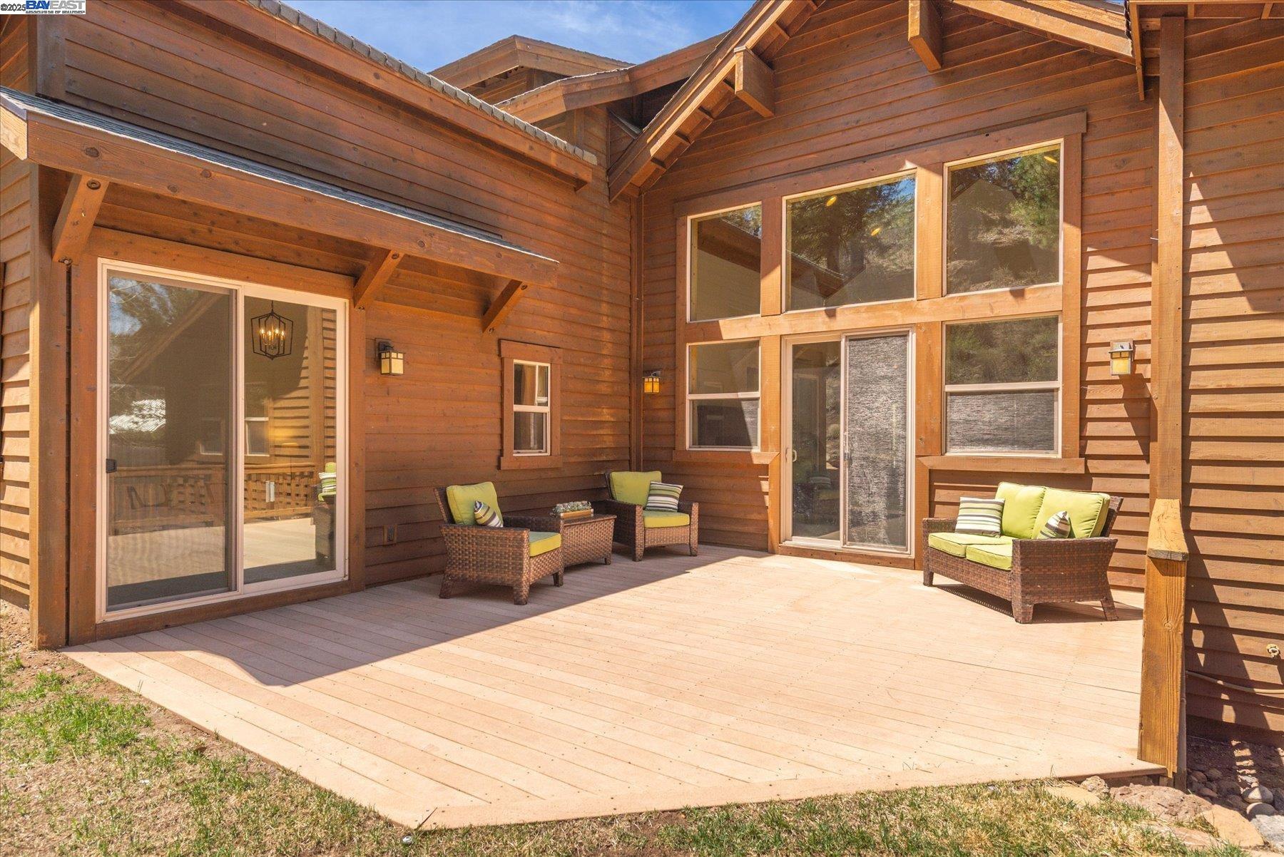 Detail Gallery Image 32 of 35 For 10023 S River Street, Truckee,  CA 96161 - 4 Beds | 2/1 Baths