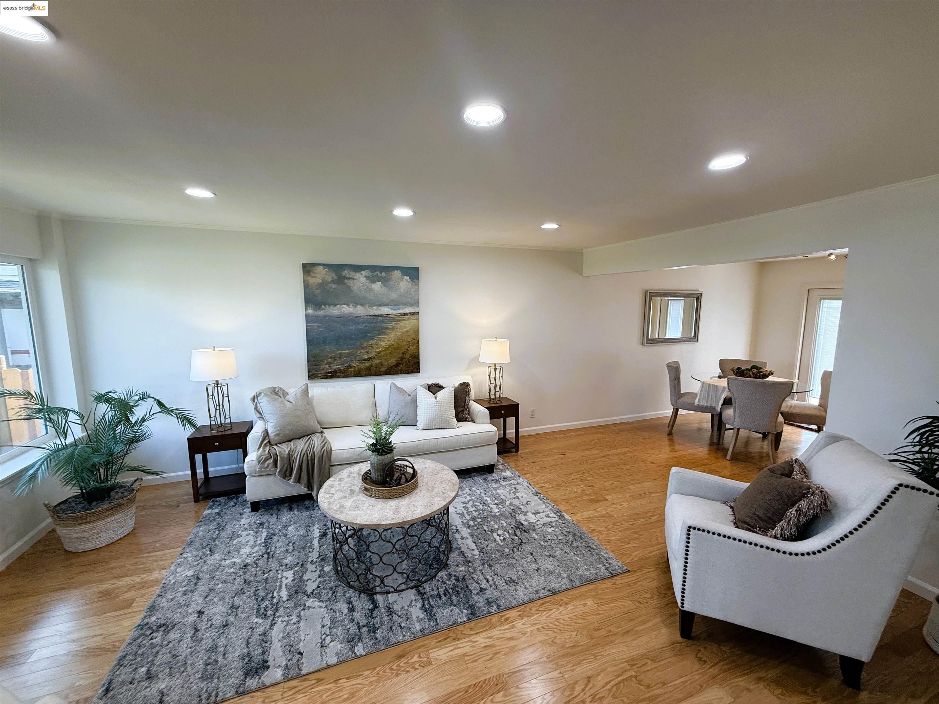 Detail Gallery Image 2 of 23 For 301 Discovery Bay Blvd, Discovery Bay,  CA 94505 - 3 Beds | 2/1 Baths