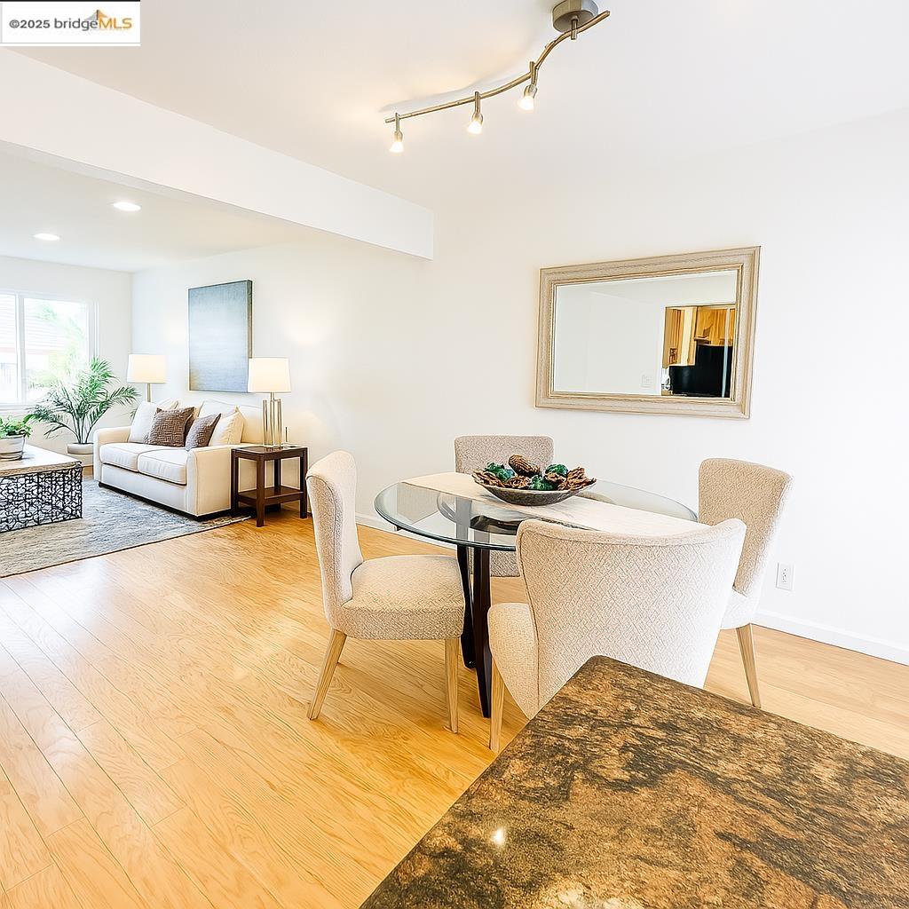 Detail Gallery Image 4 of 20 For 301 Discovery Bay Blvd, Discovery Bay,  CA 94505 - 3 Beds | 2/1 Baths