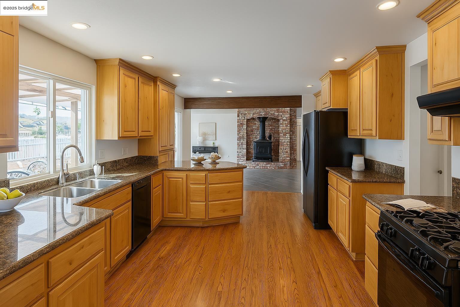 Detail Gallery Image 5 of 20 For 301 Discovery Bay Blvd, Discovery Bay,  CA 94505 - 3 Beds | 2/1 Baths