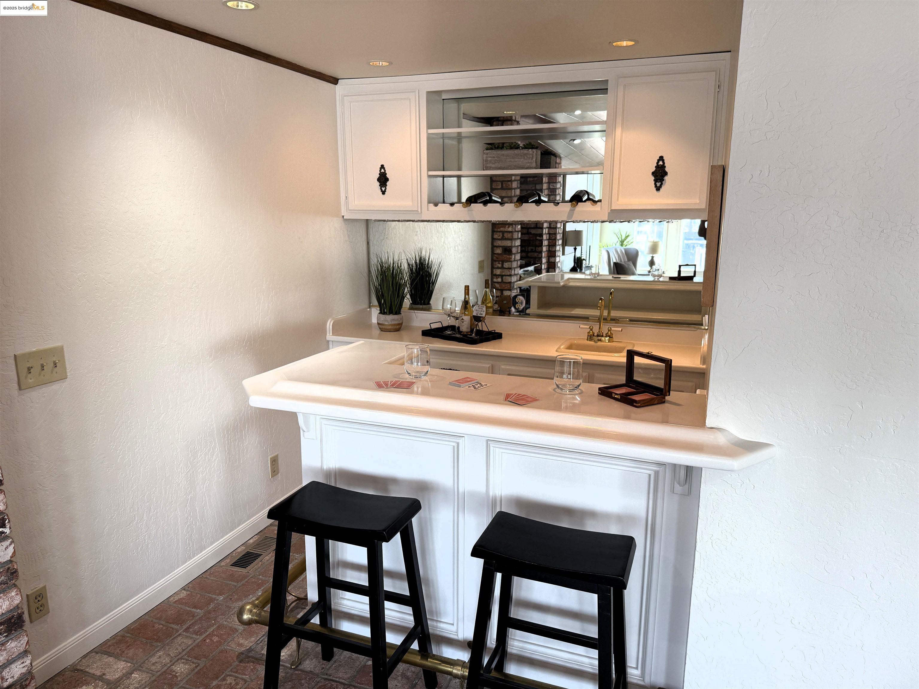 Detail Gallery Image 8 of 23 For 301 Discovery Bay Blvd, Discovery Bay,  CA 94505 - 3 Beds | 2/1 Baths
