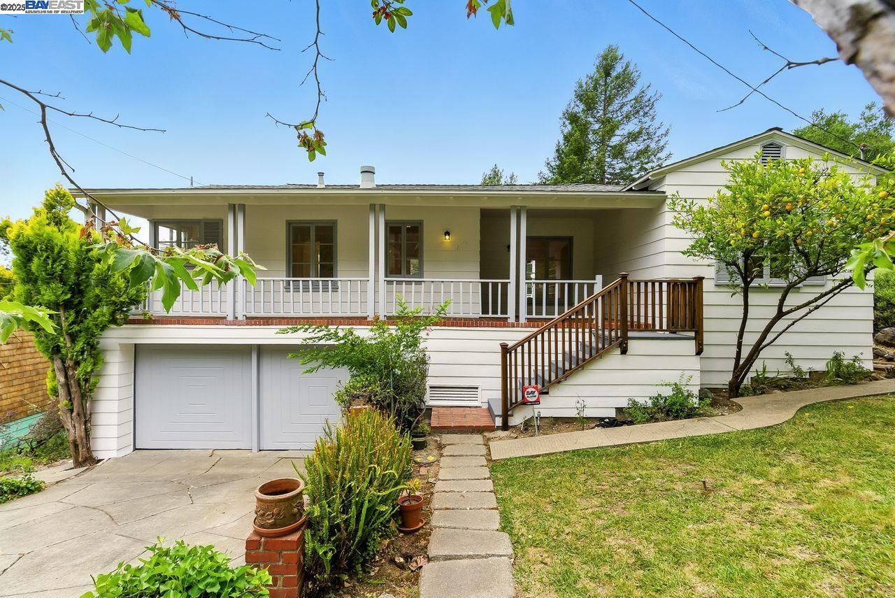 Thumbnail for 6175 Aspinwall Rd, Oakland, CA 94611