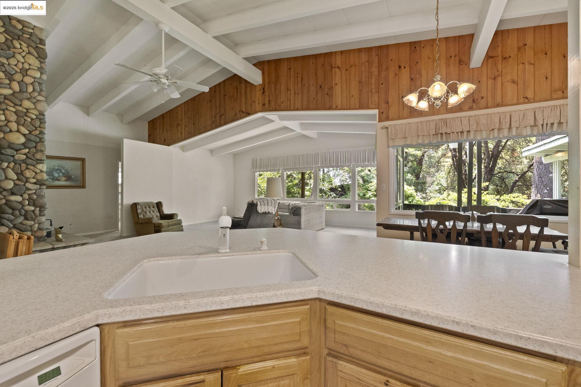 Detail Gallery Image 18 of 42 For 23343 Tanager, Twain Harte,  CA 95383 - 3 Beds | 2 Baths