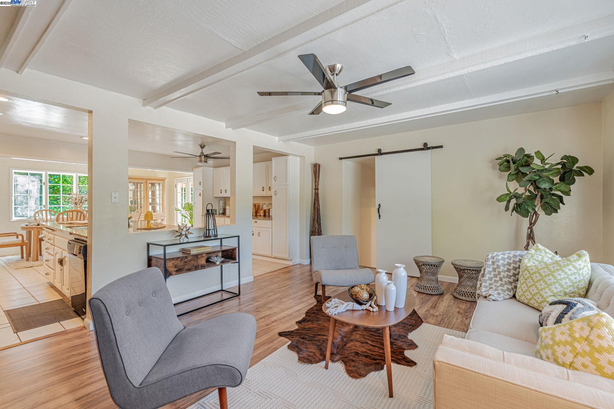 Detail Gallery Image 11 of 54 For 3950 Pinole Valley Rd, Pinole,  CA 94564 - 5 Beds | 3 Baths