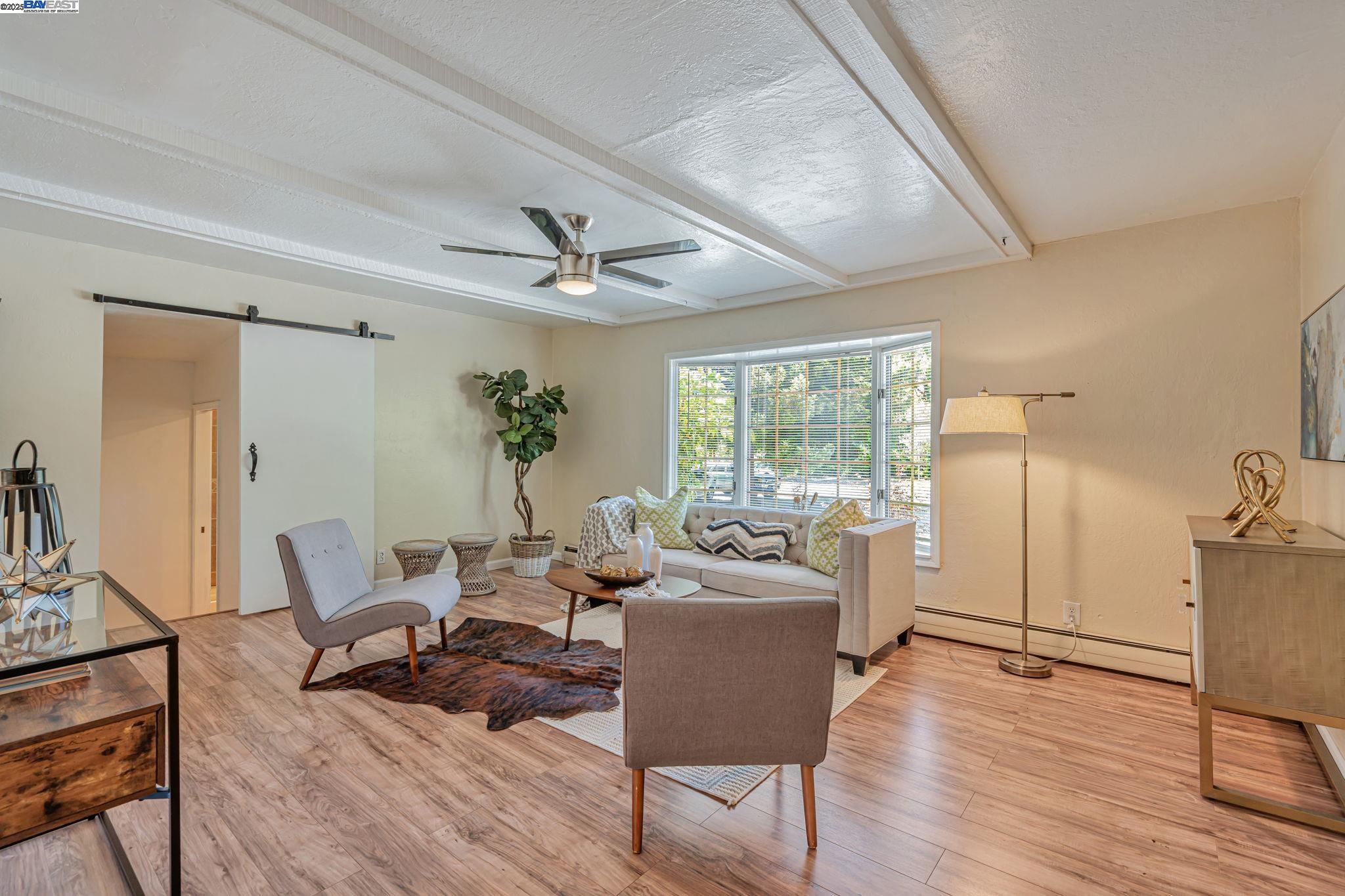Detail Gallery Image 14 of 54 For 3950 Pinole Valley Rd, Pinole,  CA 94564 - 5 Beds | 3 Baths