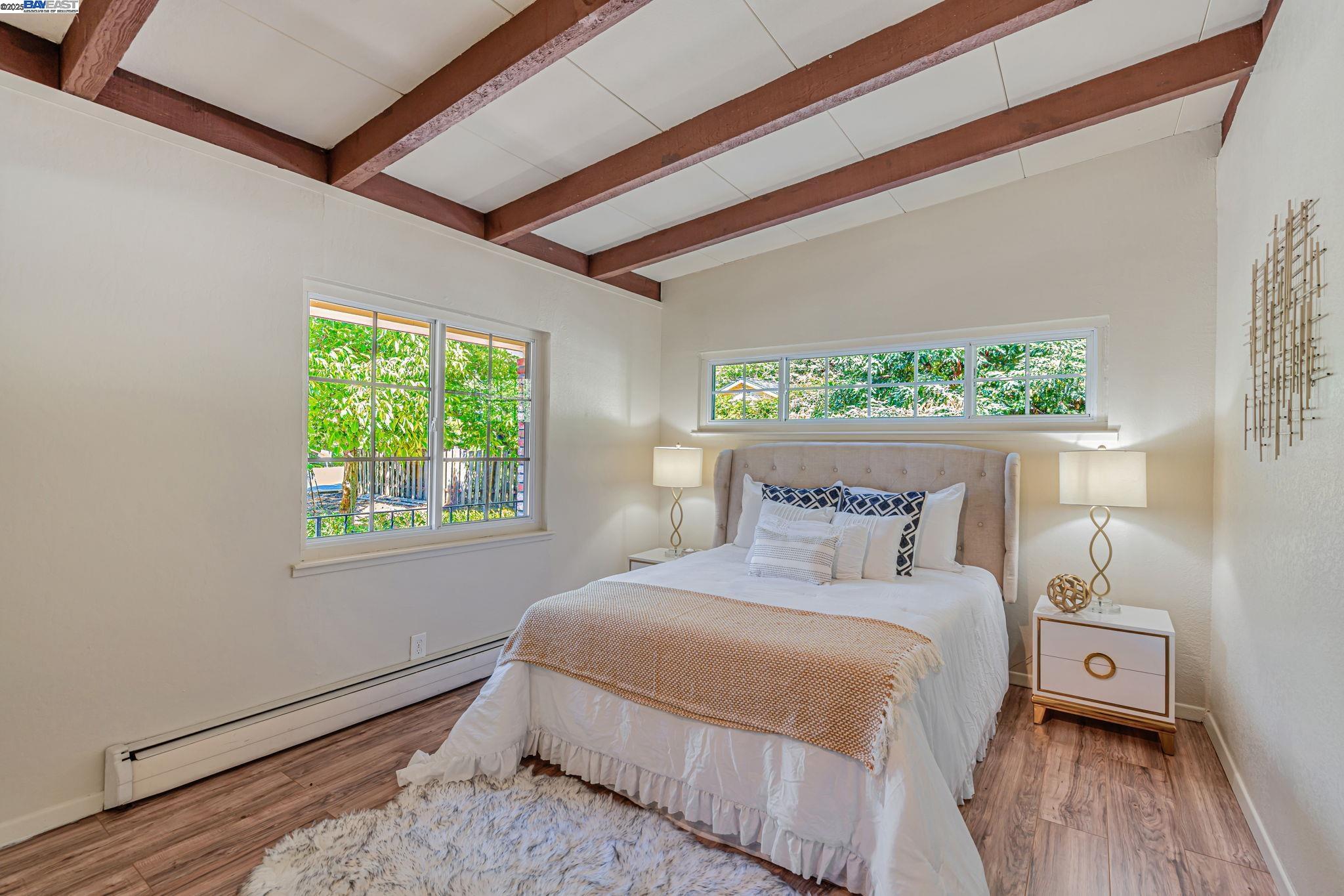Detail Gallery Image 28 of 54 For 3950 Pinole Valley Rd, Pinole,  CA 94564 - 5 Beds | 3 Baths