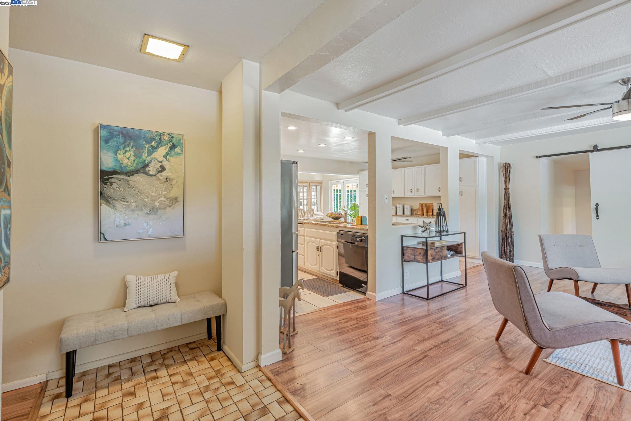 Detail Gallery Image 9 of 54 For 3950 Pinole Valley Rd, Pinole,  CA 94564 - 5 Beds | 3 Baths