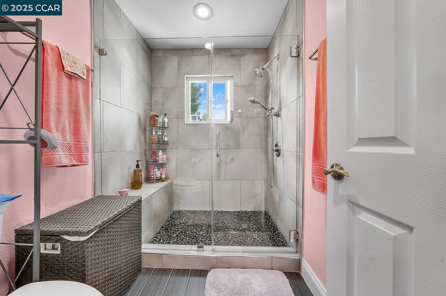 Detail Gallery Image 19 of 31 For 22 Village Square Pl, Pleasant Hill,  CA 94523 - 3 Beds | 2/1 Baths