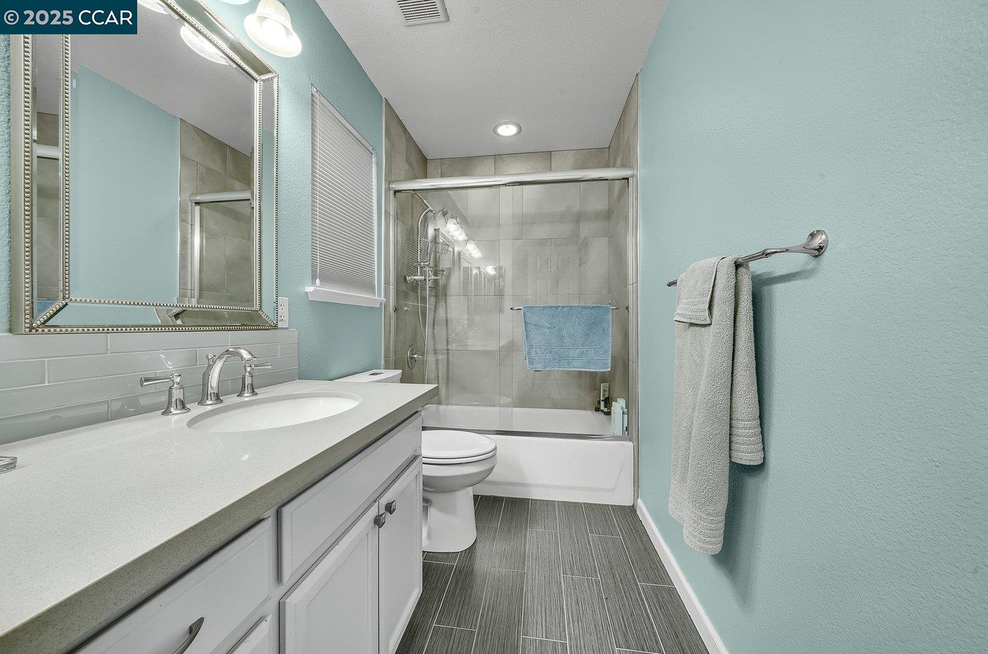 Detail Gallery Image 25 of 31 For 22 Village Square Pl, Pleasant Hill,  CA 94523 - 3 Beds | 2/1 Baths
