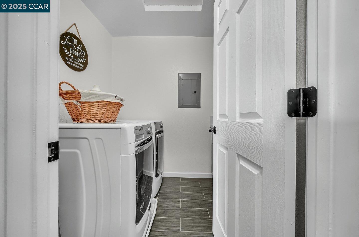 Detail Gallery Image 26 of 31 For 22 Village Square Pl, Pleasant Hill,  CA 94523 - 3 Beds | 2/1 Baths