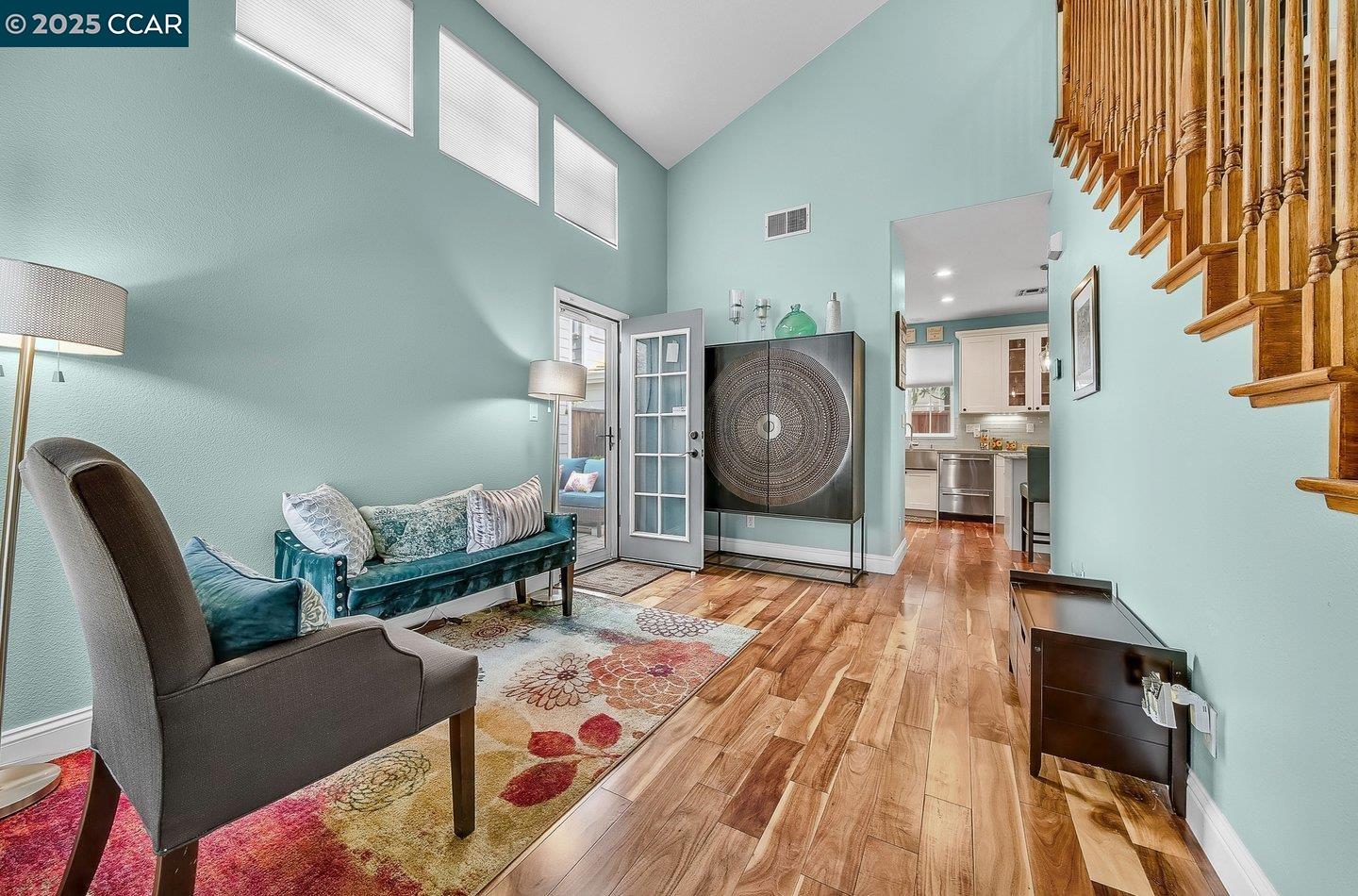 Detail Gallery Image 5 of 31 For 22 Village Square Pl, Pleasant Hill,  CA 94523 - 3 Beds | 2/1 Baths