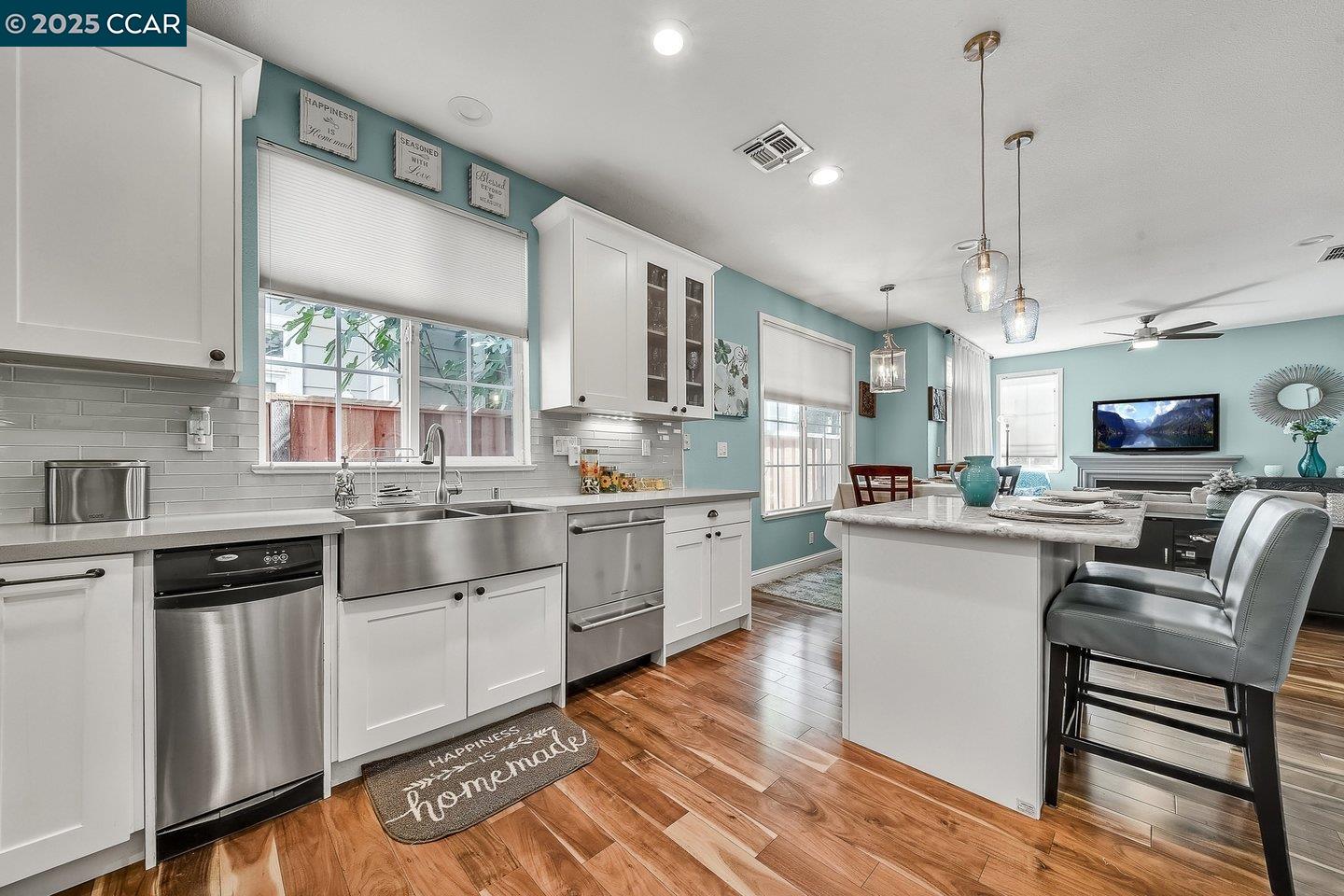 Detail Gallery Image 8 of 31 For 22 Village Square Pl, Pleasant Hill,  CA 94523 - 3 Beds | 2/1 Baths