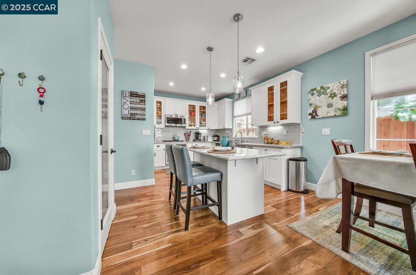 Detail Gallery Image 10 of 31 For 22 Village Square Pl, Pleasant Hill,  CA 94523 - 3 Beds | 2/1 Baths