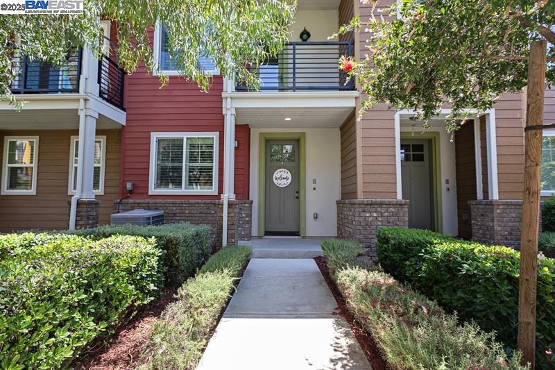 MLS: 41100415 Condo For Sale