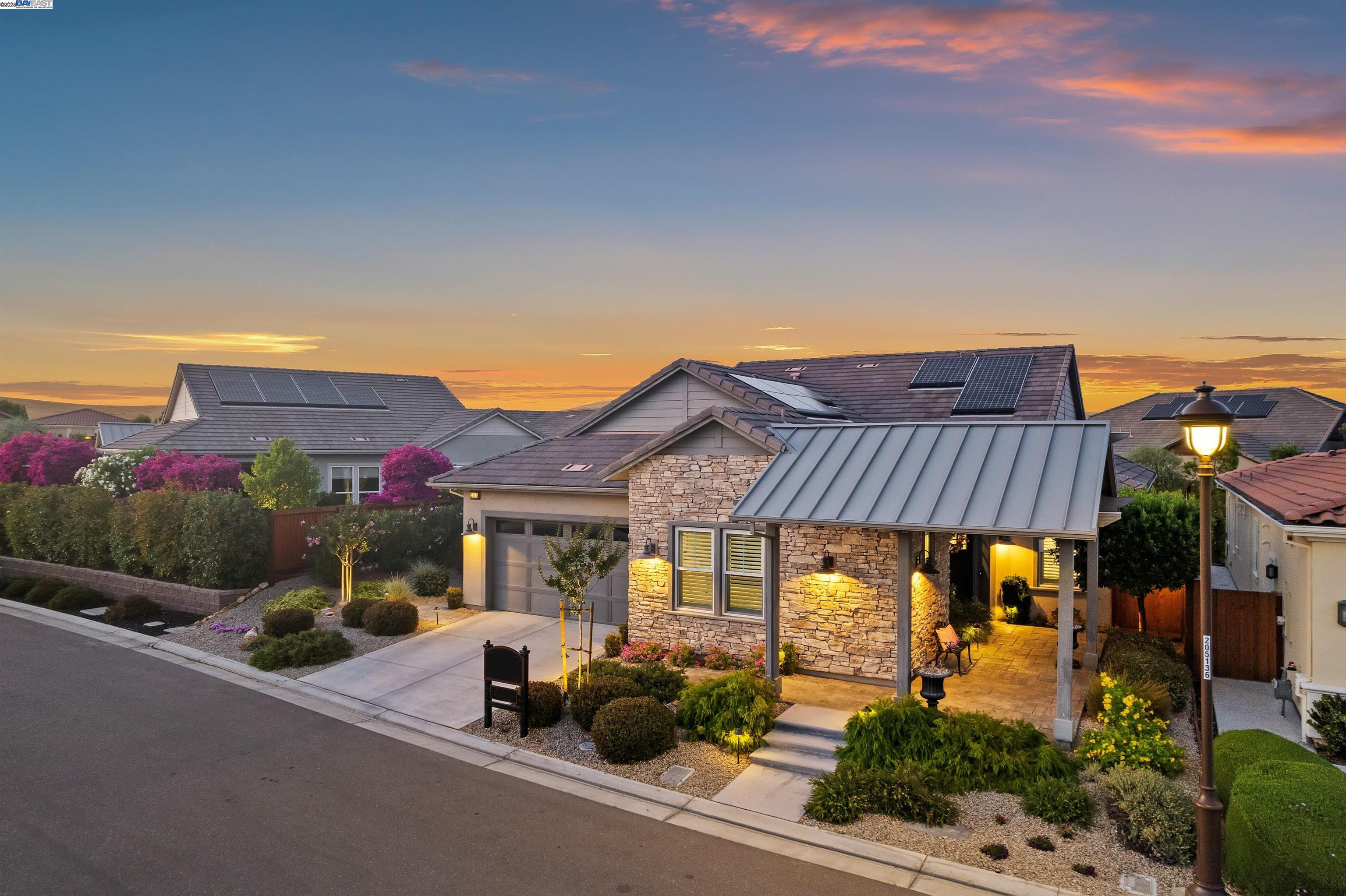 Detail Gallery Image 1 of 1 For 2015 Andalucia Ln, Brentwood,  CA 94513 - 2 Beds | 2/1 Baths