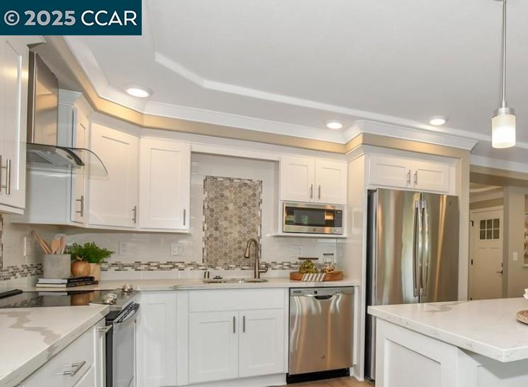 MLS: 41100418 Condo For Sale