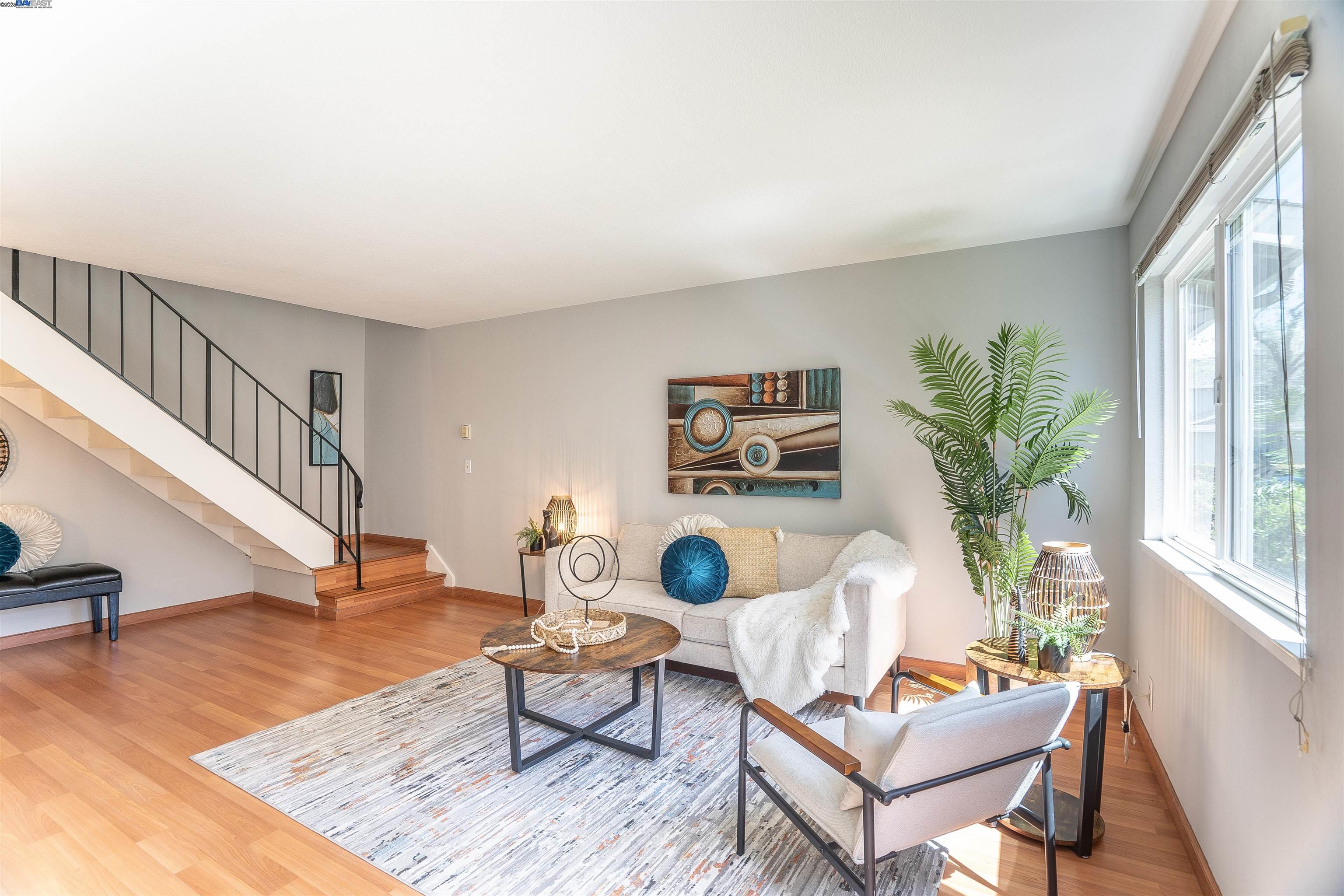 Detail Gallery Image 3 of 27 For 325 San Miguel Ct #2,  Milpitas,  CA 95035 - 2 Beds | 1 Baths