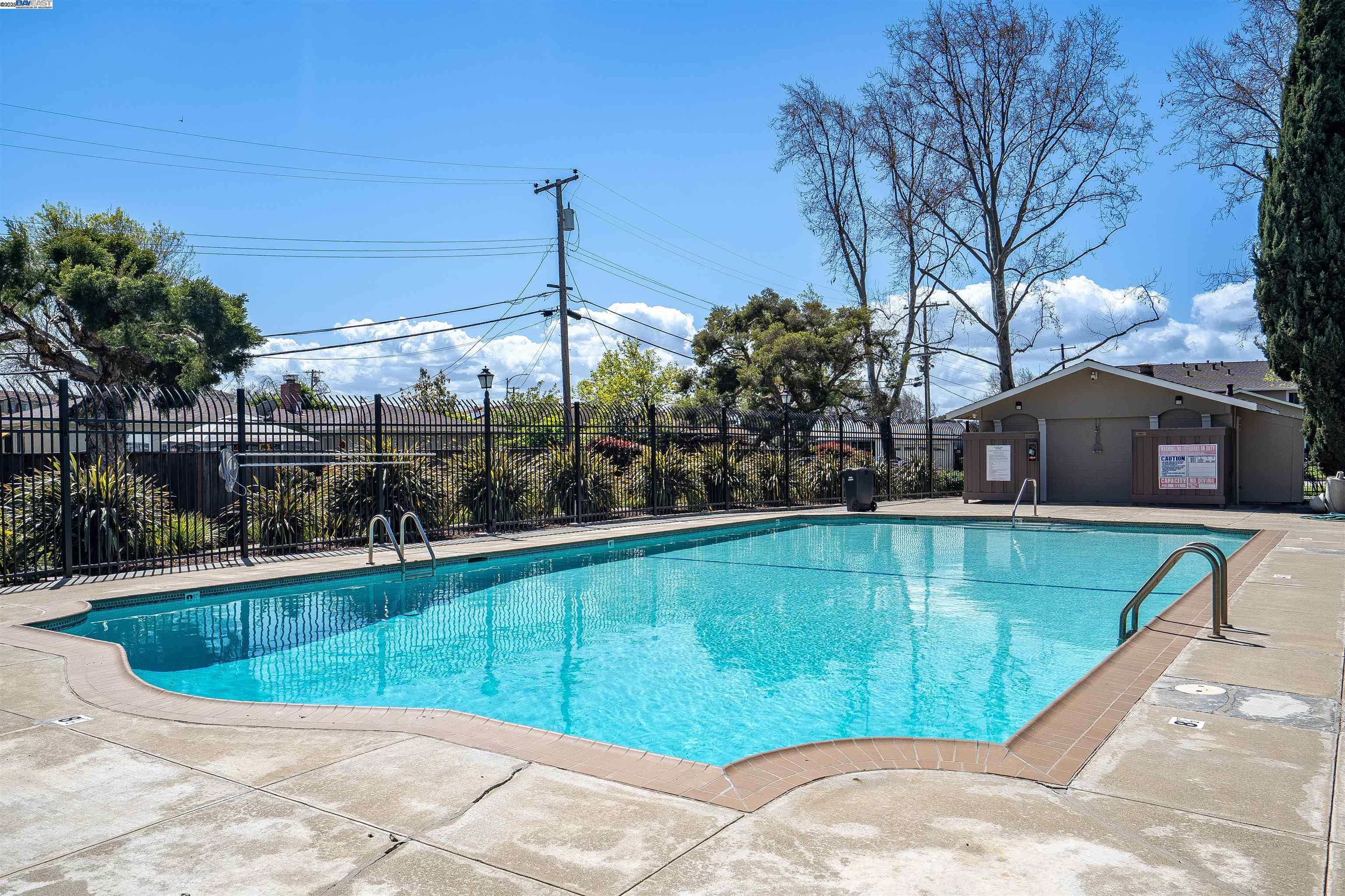 Detail Gallery Image 22 of 27 For 325 San Miguel Ct #2,  Milpitas,  CA 95035 - 2 Beds | 1 Baths