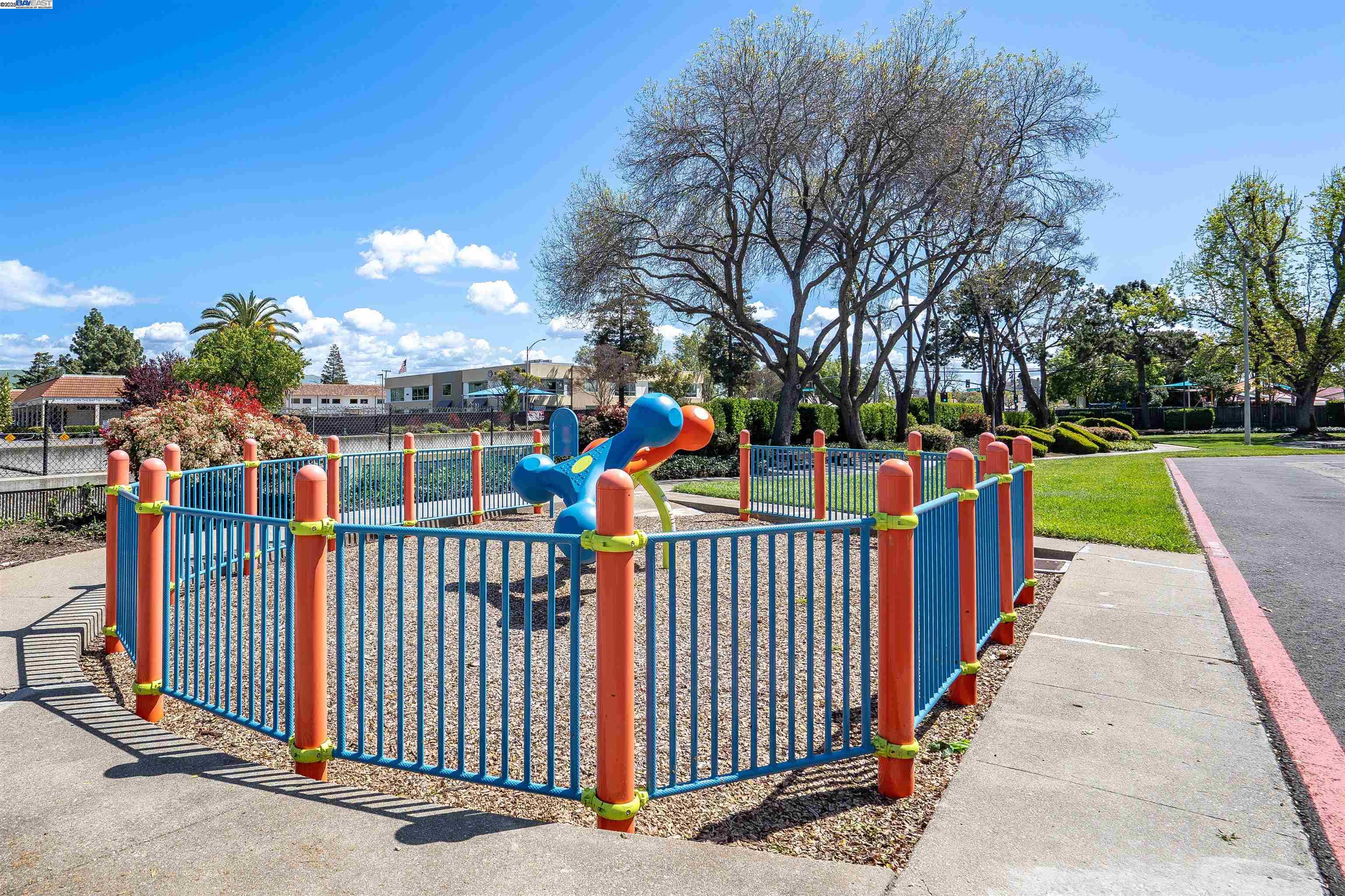 Detail Gallery Image 24 of 27 For 325 San Miguel Ct #2,  Milpitas,  CA 95035 - 2 Beds | 1 Baths