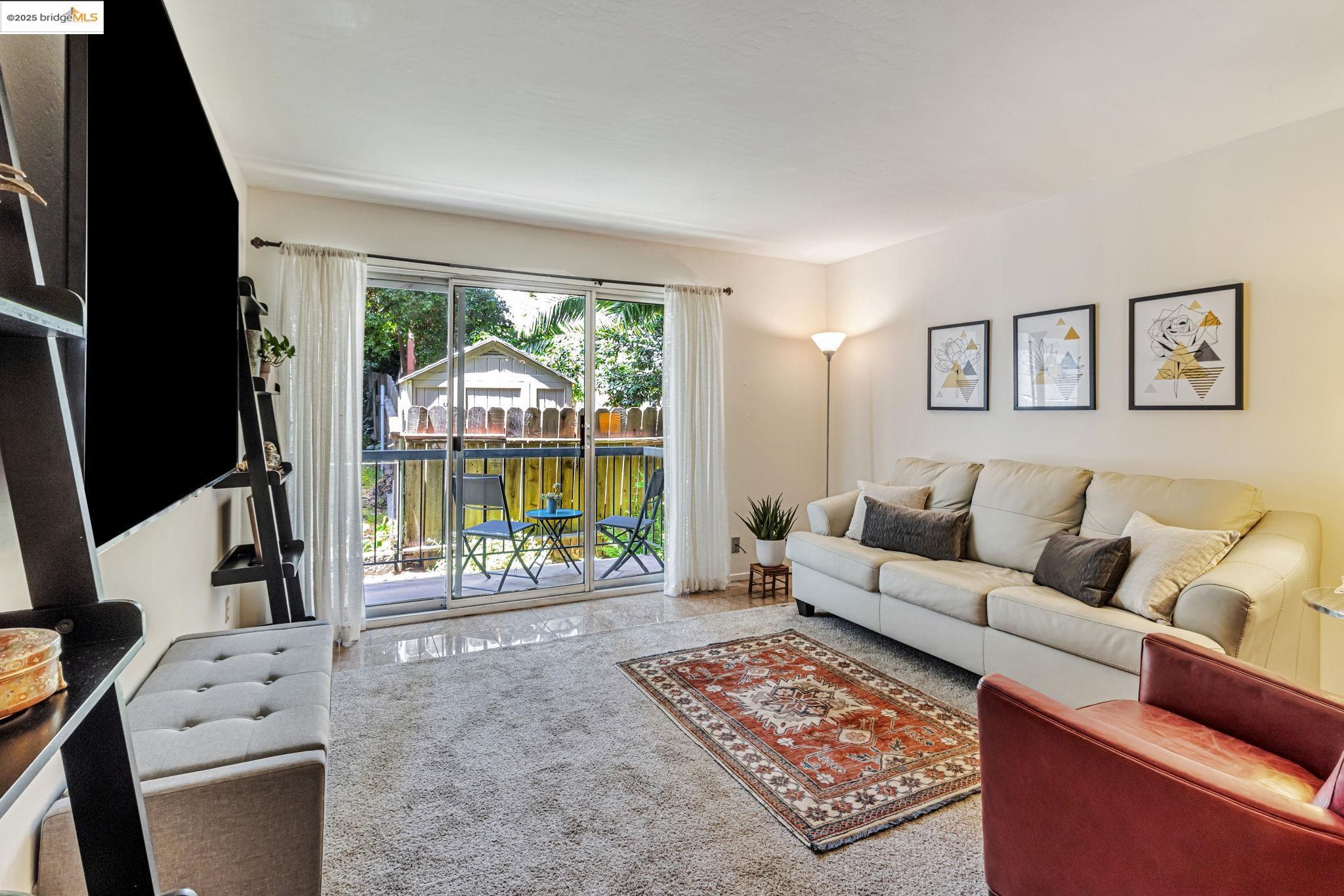 Detail Gallery Image 13 of 33 For 375 Jayne Avenue #106,  Oakland,  CA 94610 - 1 Beds | 1 Baths