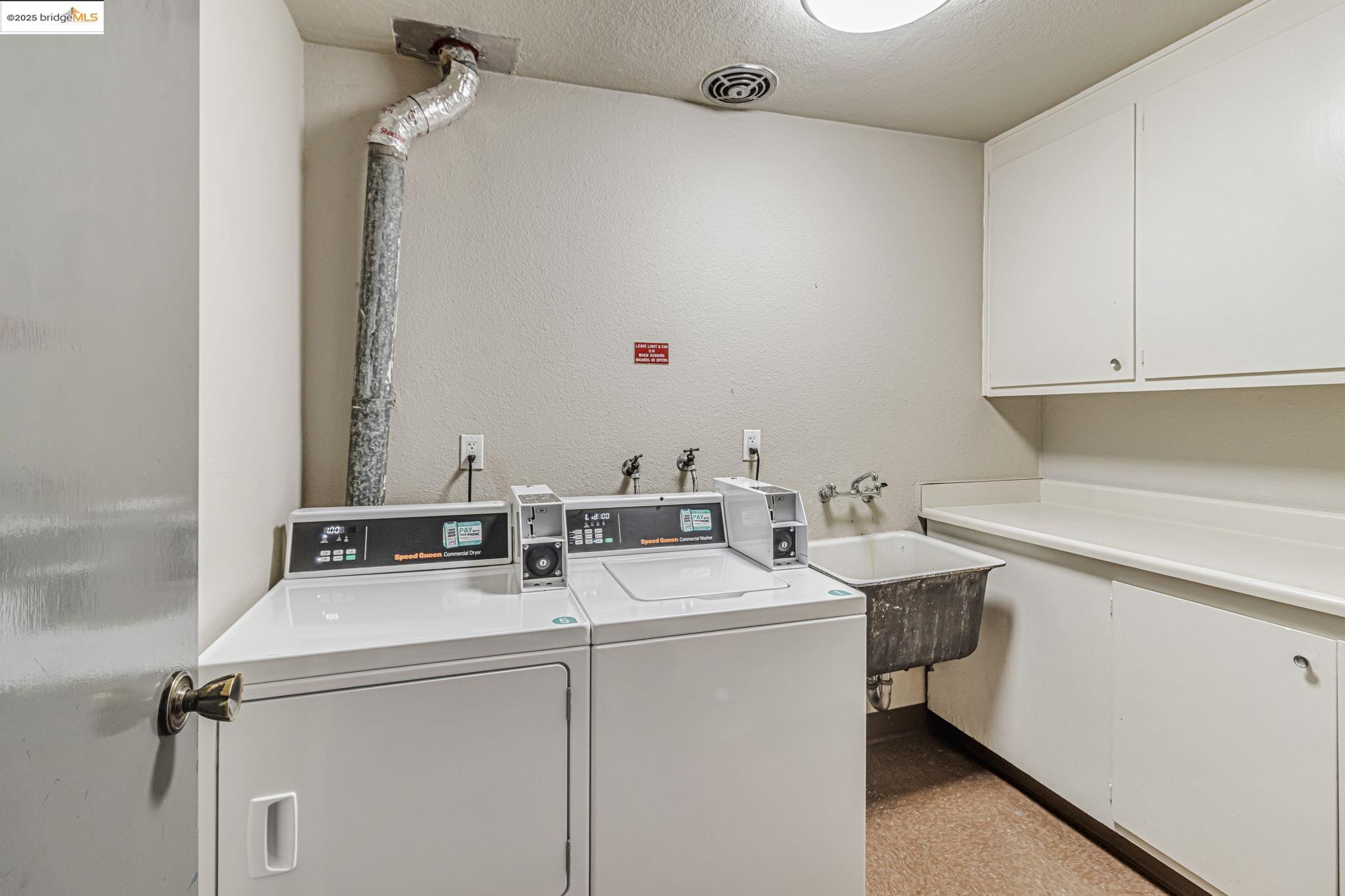 Detail Gallery Image 24 of 33 For 375 Jayne Avenue #106,  Oakland,  CA 94610 - 1 Beds | 1 Baths