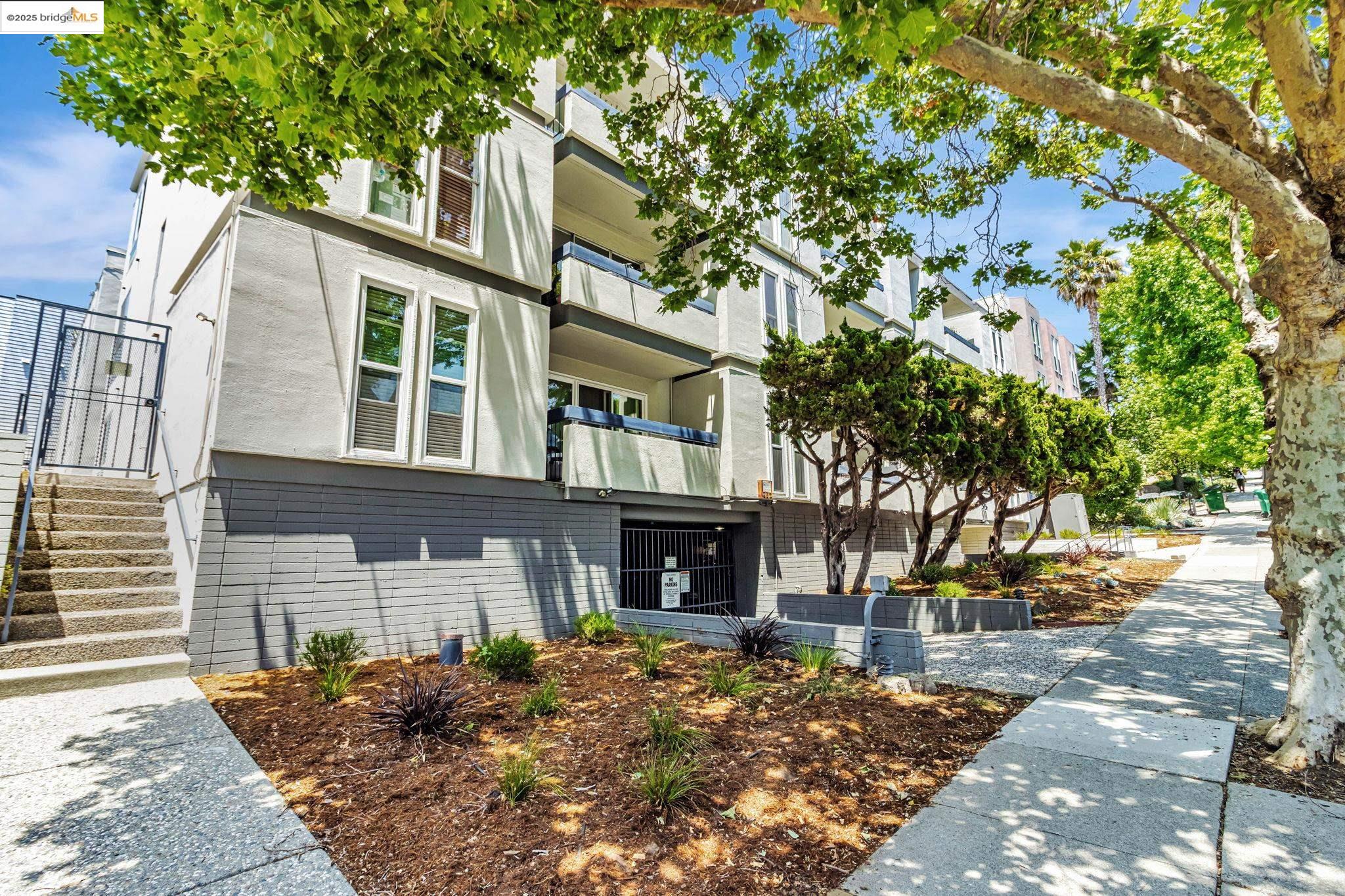 Detail Gallery Image 27 of 33 For 375 Jayne Avenue #106,  Oakland,  CA 94610 - 1 Beds | 1 Baths