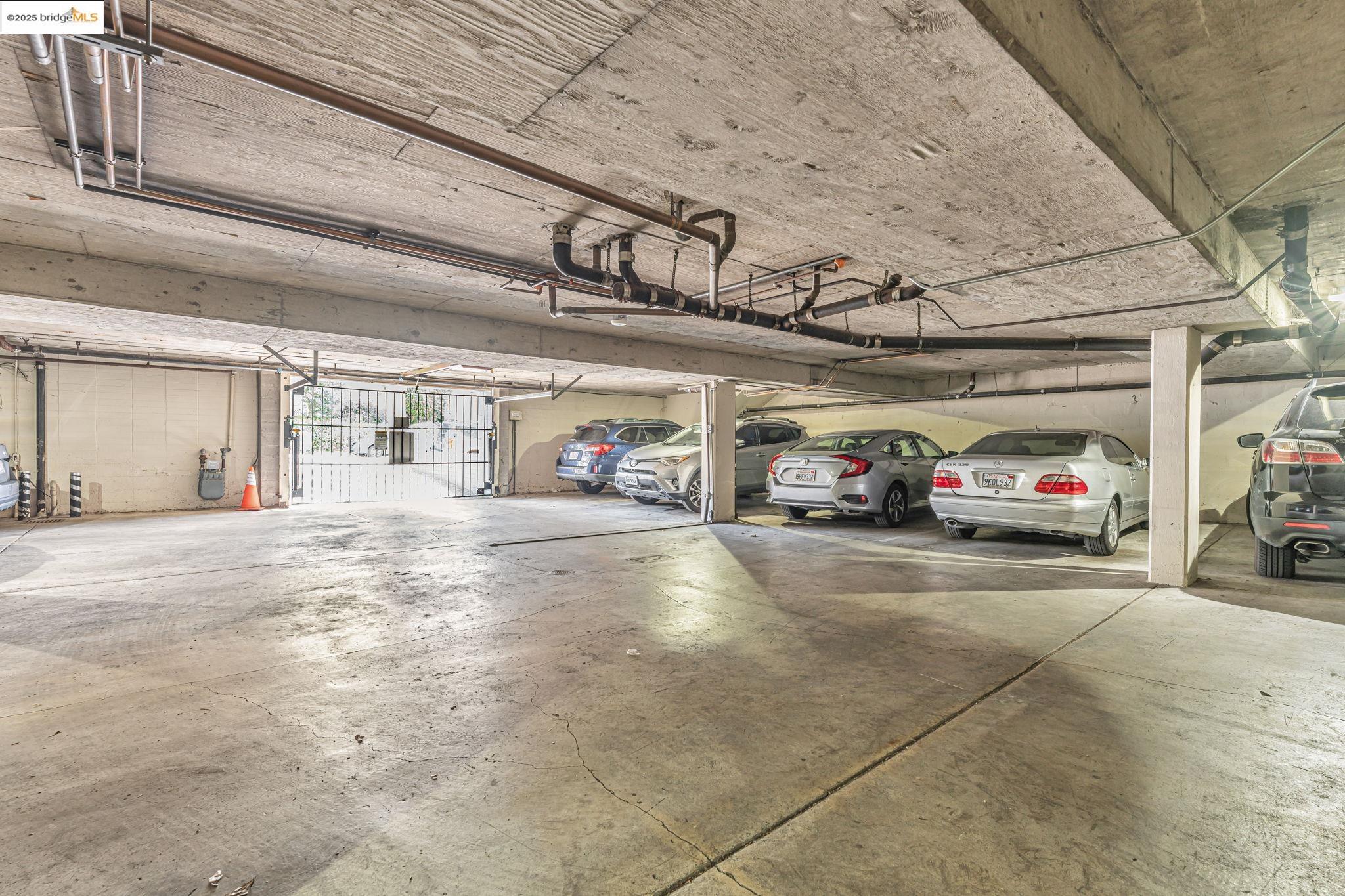 Detail Gallery Image 29 of 33 For 375 Jayne Avenue #106,  Oakland,  CA 94610 - 1 Beds | 1 Baths