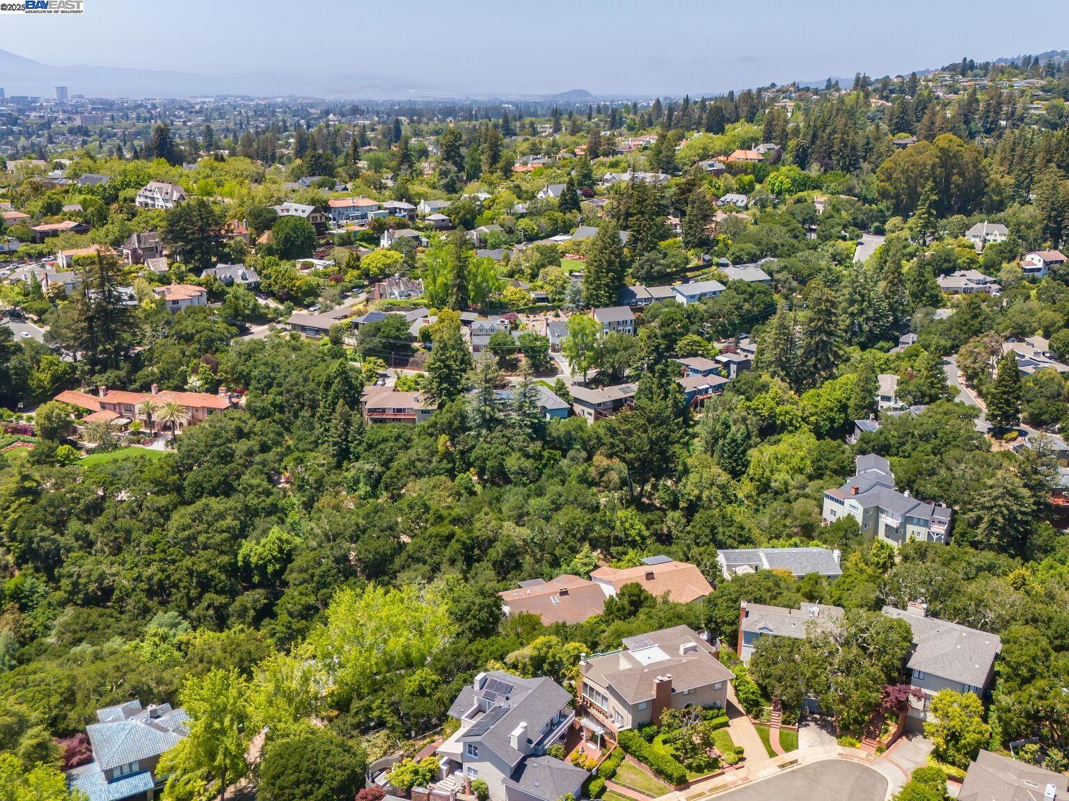 Detail Gallery Image 25 of 25 For 187 St. James Drive, Piedmont,  CA 94611 - 5 Beds | 3 Baths