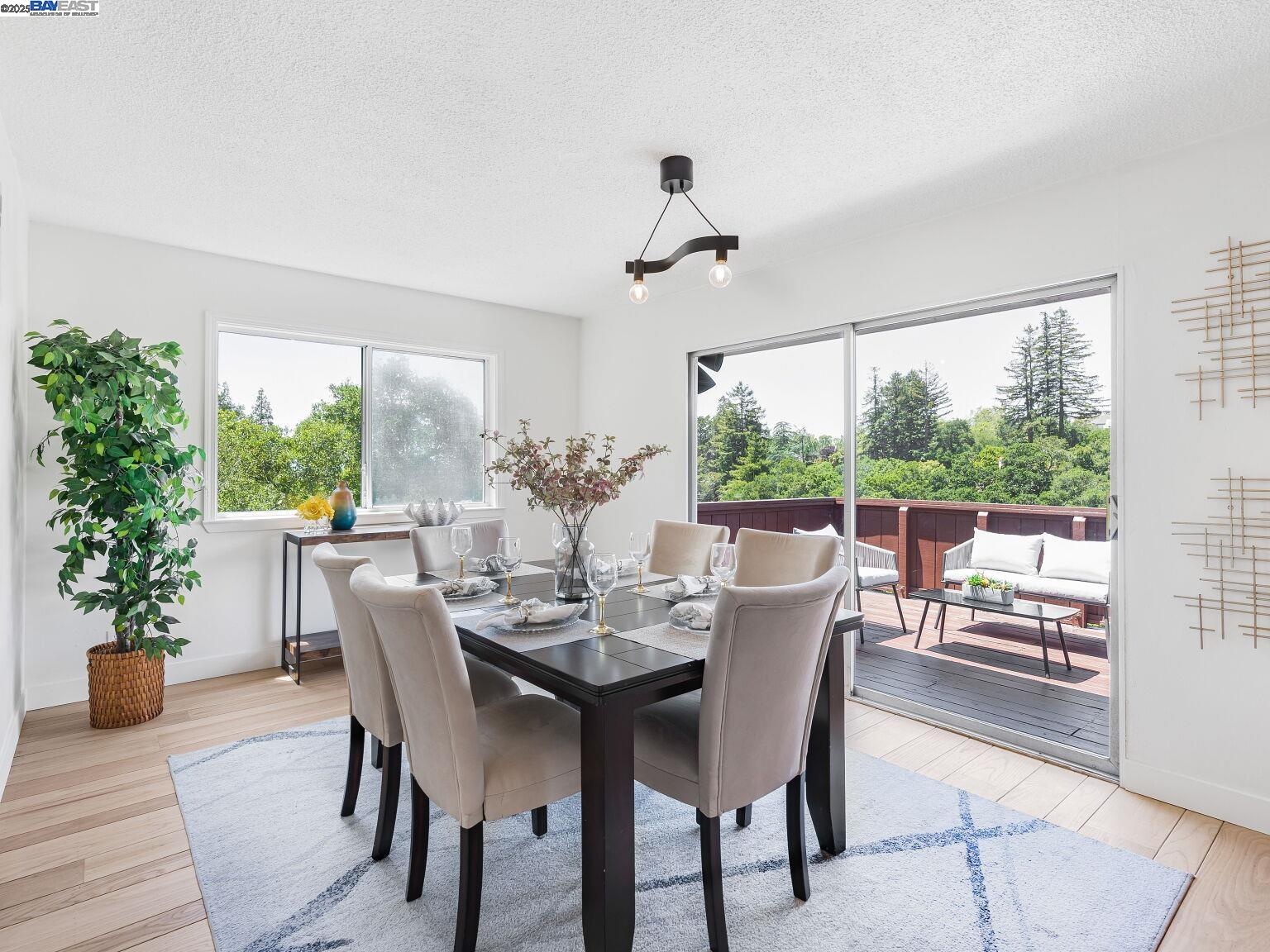 Detail Gallery Image 6 of 25 For 187 St. James Drive, Piedmont,  CA 94611 - 5 Beds | 3 Baths