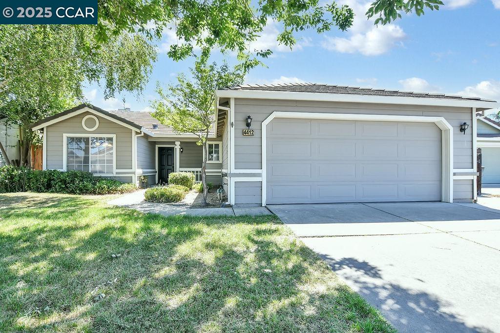 Detail Gallery Image 1 of 28 For 4412 Malta Ct, Salida,  CA 95368 - 3 Beds | 2 Baths