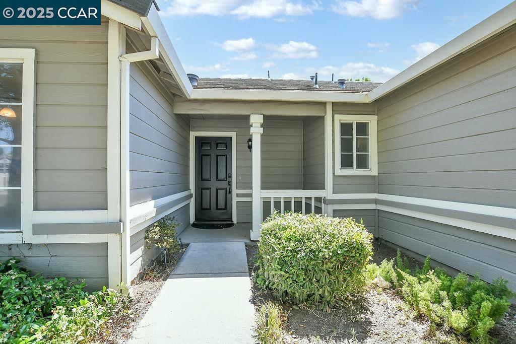 Detail Gallery Image 2 of 28 For 4412 Malta Ct, Salida,  CA 95368 - 3 Beds | 2 Baths