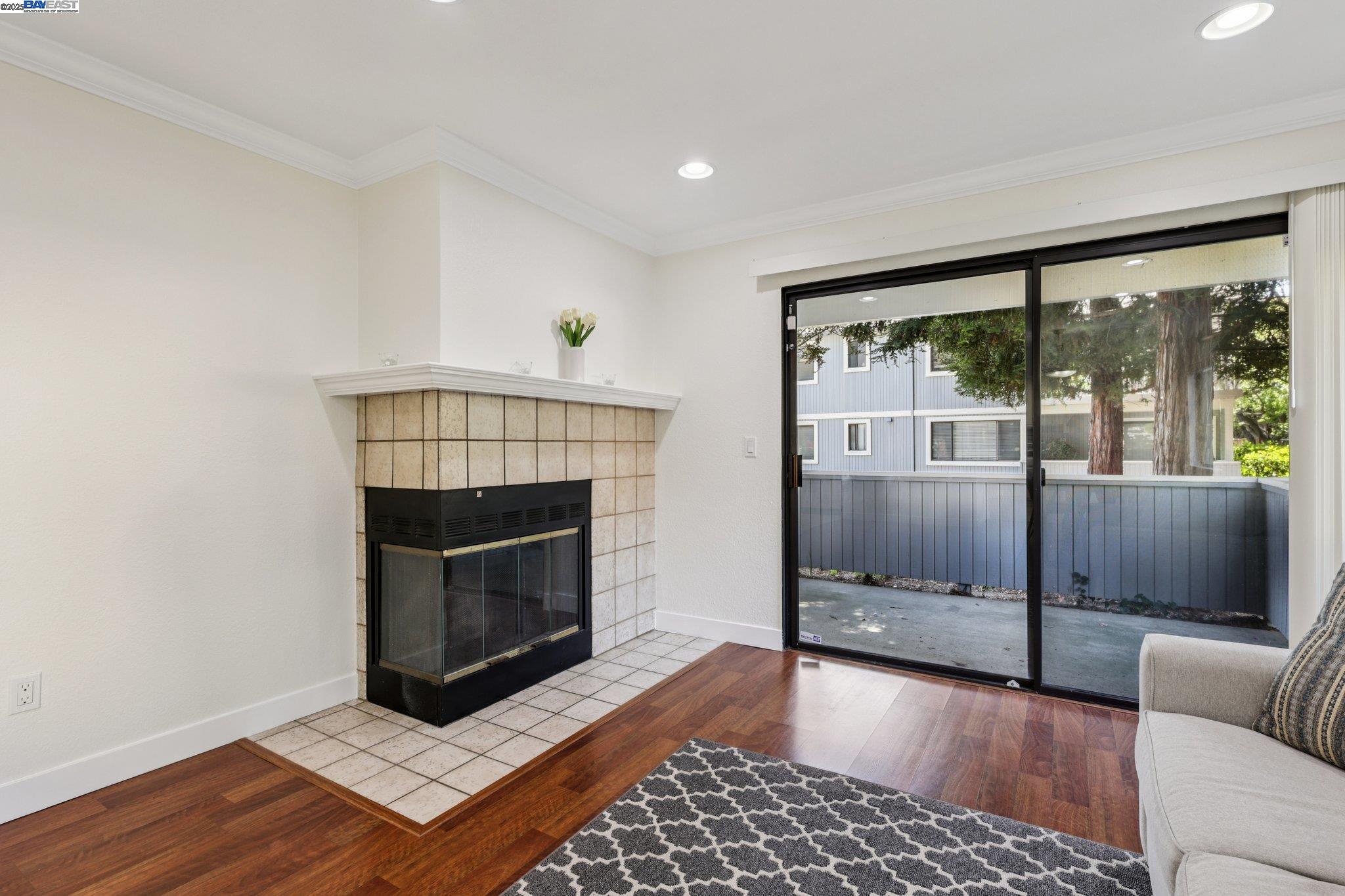 Photo #5: 41100440 Listing 