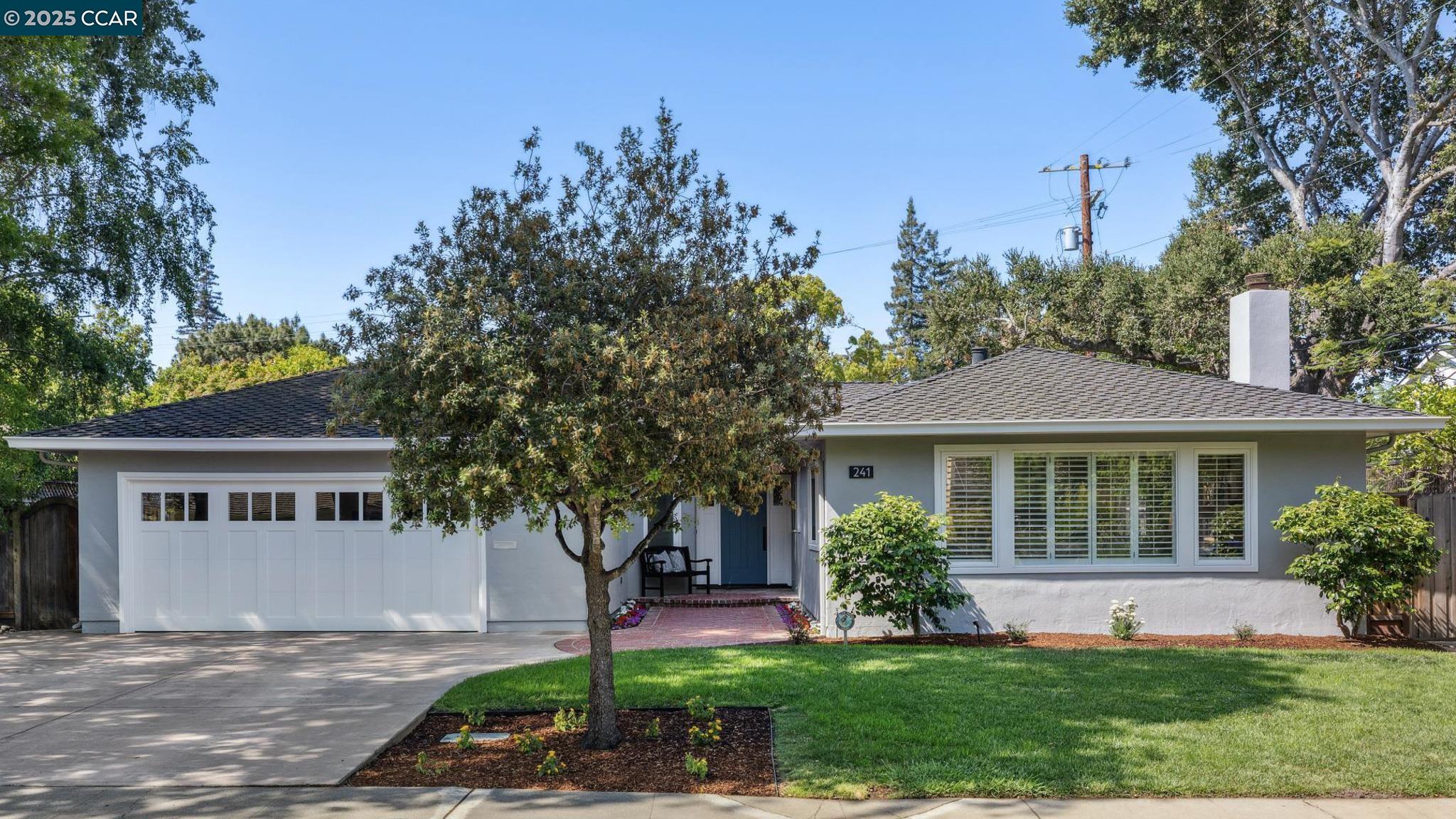 Detail Gallery Image 1 of 1 For 241 E Creek Dr, Menlo Park,  CA 94025 - 3 Beds | 2/1 Baths