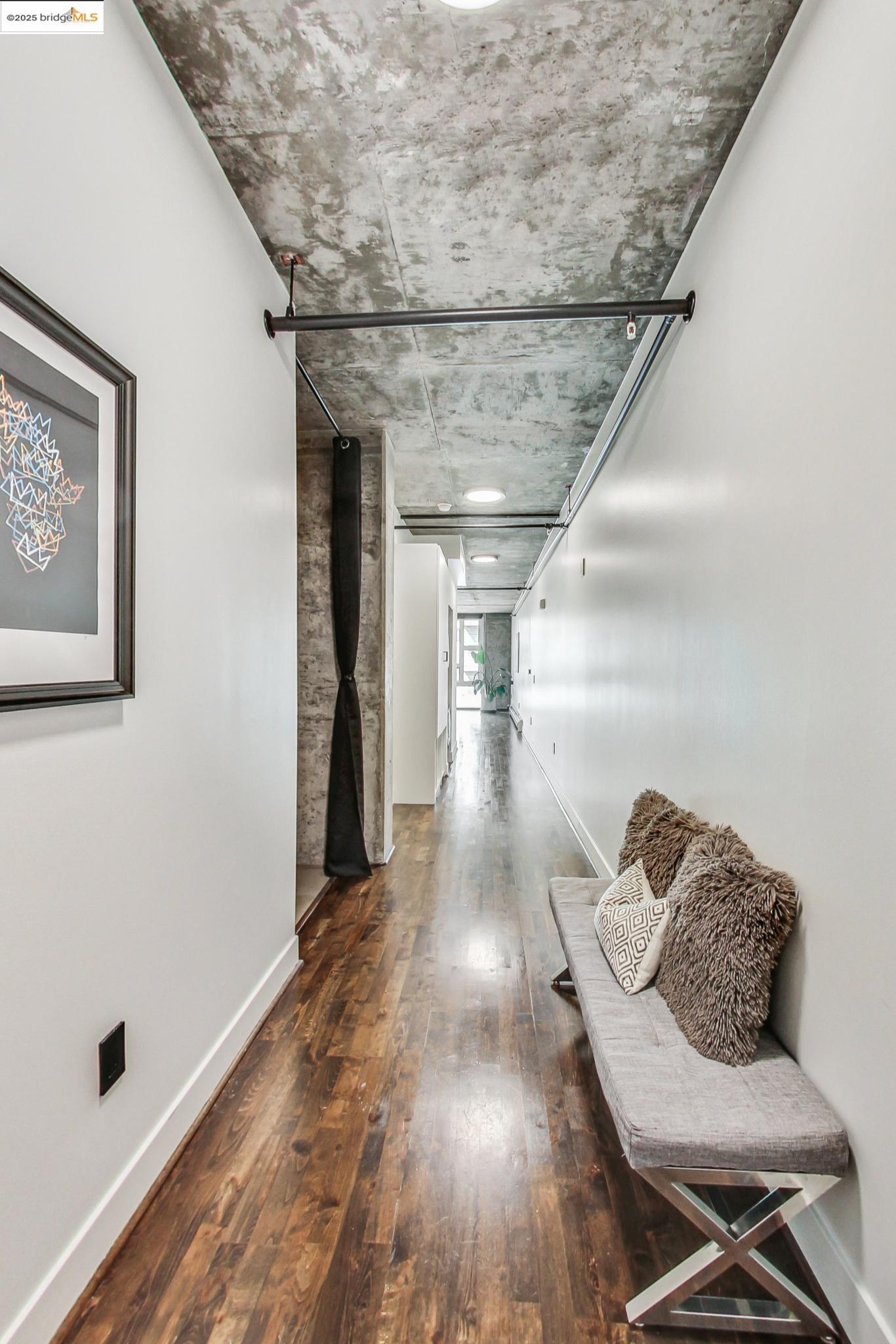 311 Oak St # 703, Oakland, California 94607, 1 Bedroom Bedrooms, 2 Rooms Rooms,1 BathroomBathrooms,Residential Lease,For Rent,311 Oak St # 703,41100466