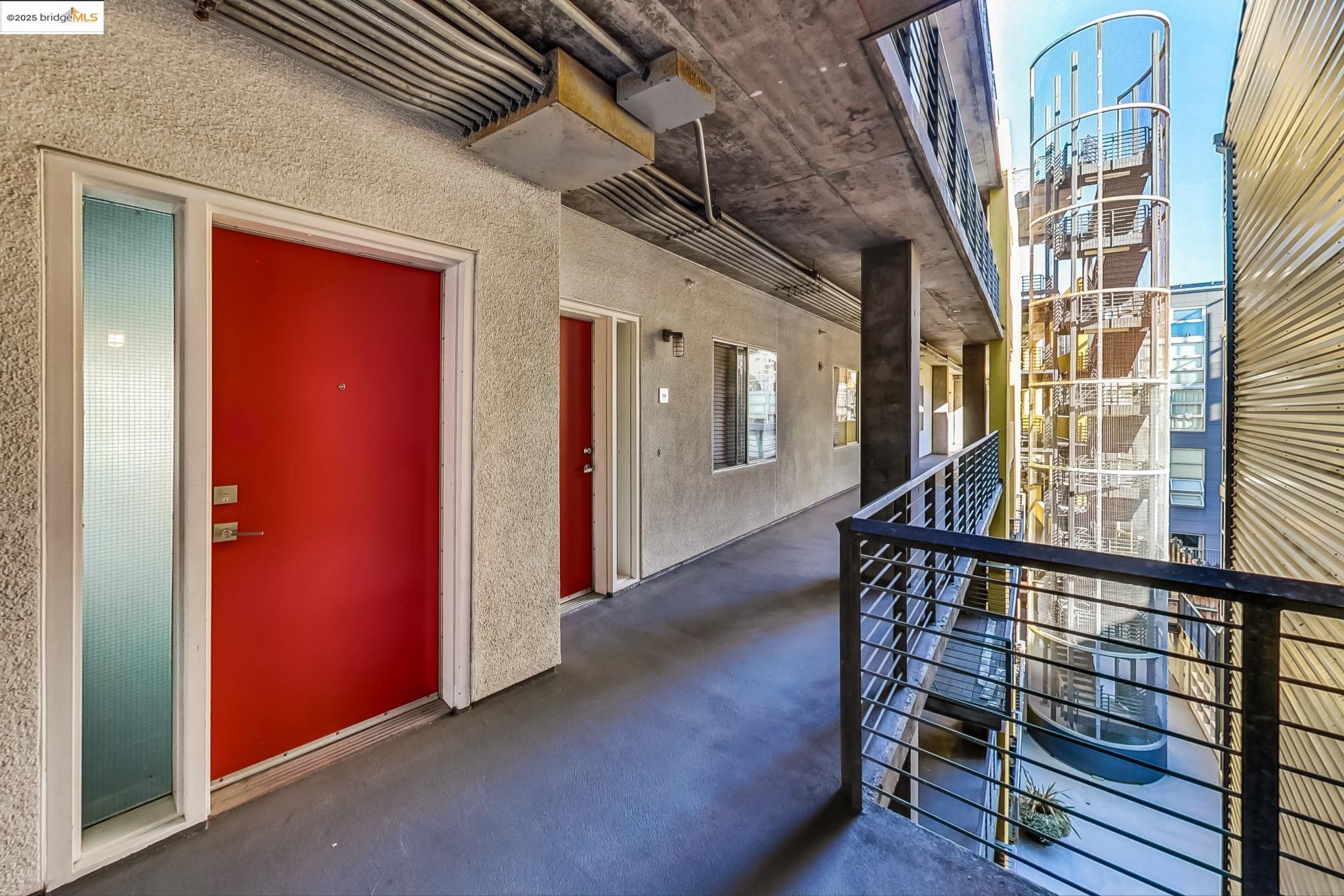 311 Oak St # 703, Oakland, California 94607, 1 Bedroom Bedrooms, 2 Rooms Rooms,1 BathroomBathrooms,Residential Lease,For Rent,311 Oak St # 703,41100466