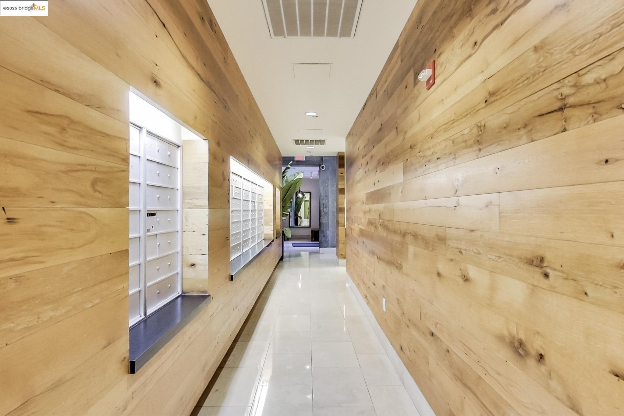 311 Oak St # 703, Oakland, California 94607, 1 Bedroom Bedrooms, 2 Rooms Rooms,1 BathroomBathrooms,Residential Lease,For Rent,311 Oak St # 703,41100466