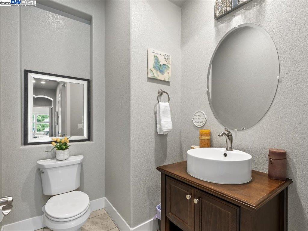 Detail Gallery Image 15 of 36 For 1385 Mirassou Dr, Manteca,  CA 95337 - 4 Beds | 3/1 Baths
