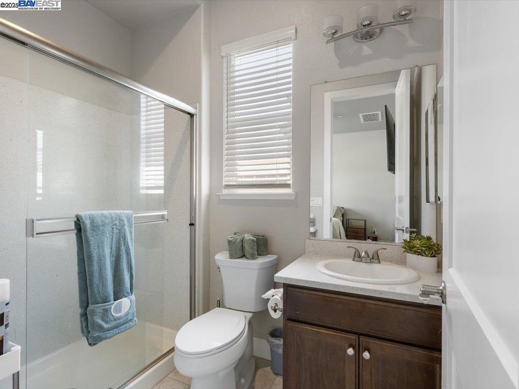 Detail Gallery Image 23 of 36 For 1385 Mirassou Dr, Manteca,  CA 95337 - 4 Beds | 3/1 Baths