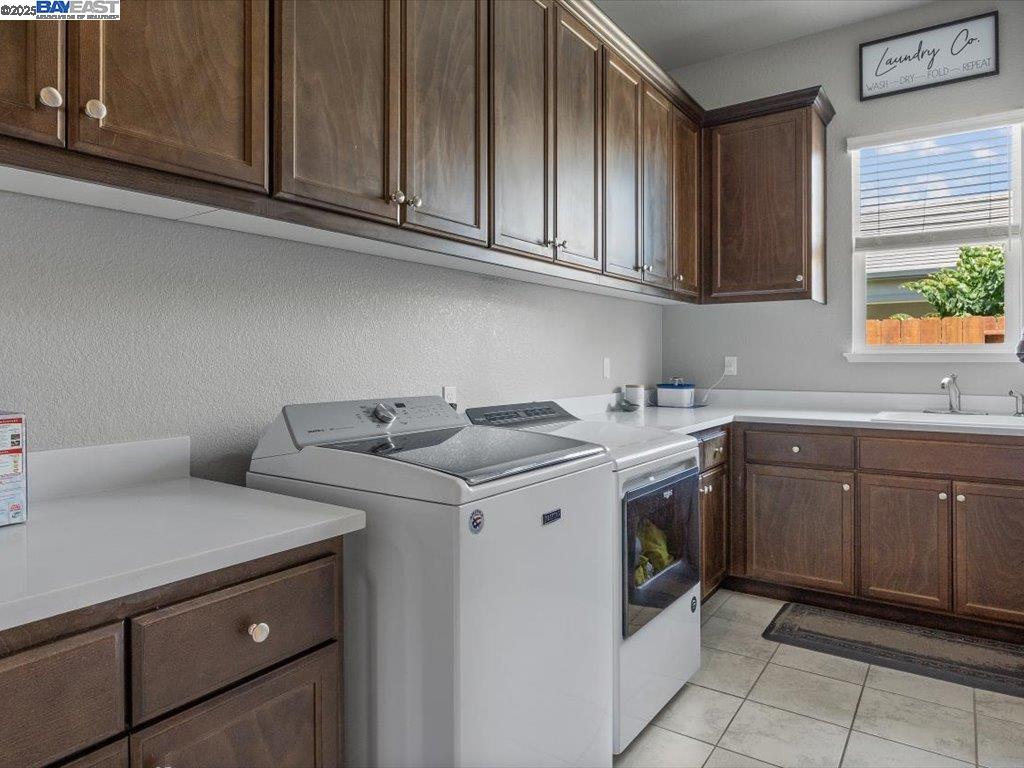 Detail Gallery Image 24 of 36 For 1385 Mirassou Dr, Manteca,  CA 95337 - 4 Beds | 3/1 Baths