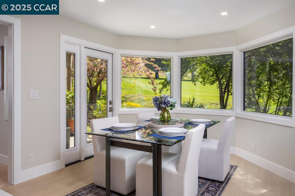 Detail Gallery Image 3 of 33 For 644 Terra Calif Dr #4,  Walnut Creek,  CA 94595 - 2 Beds | 2 Baths